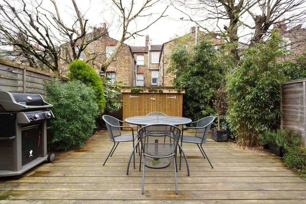 Highbury Dream House