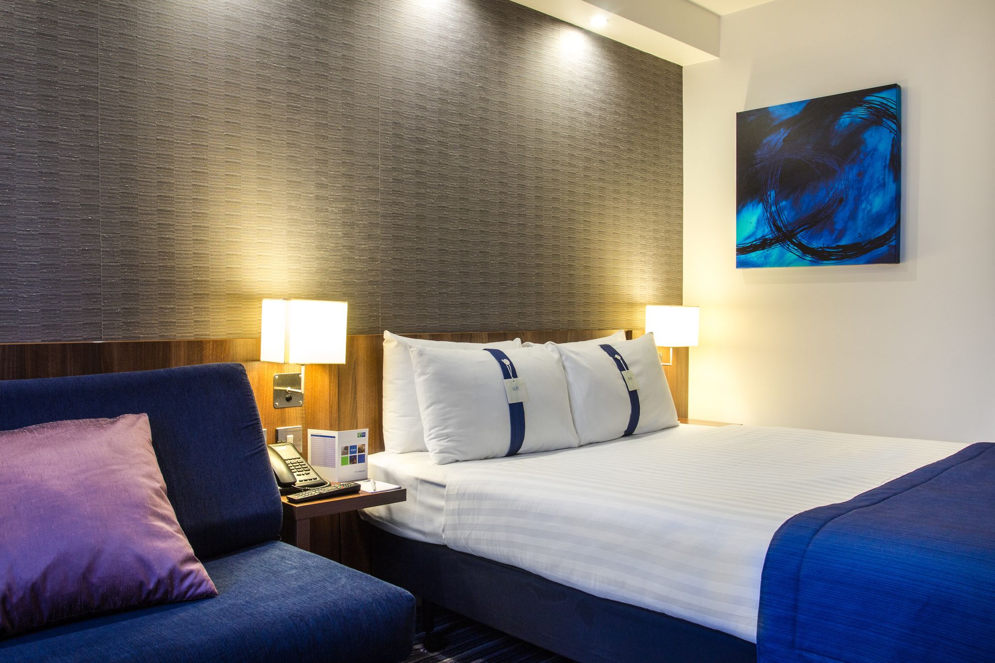 Holiday Inn Express Earls Court