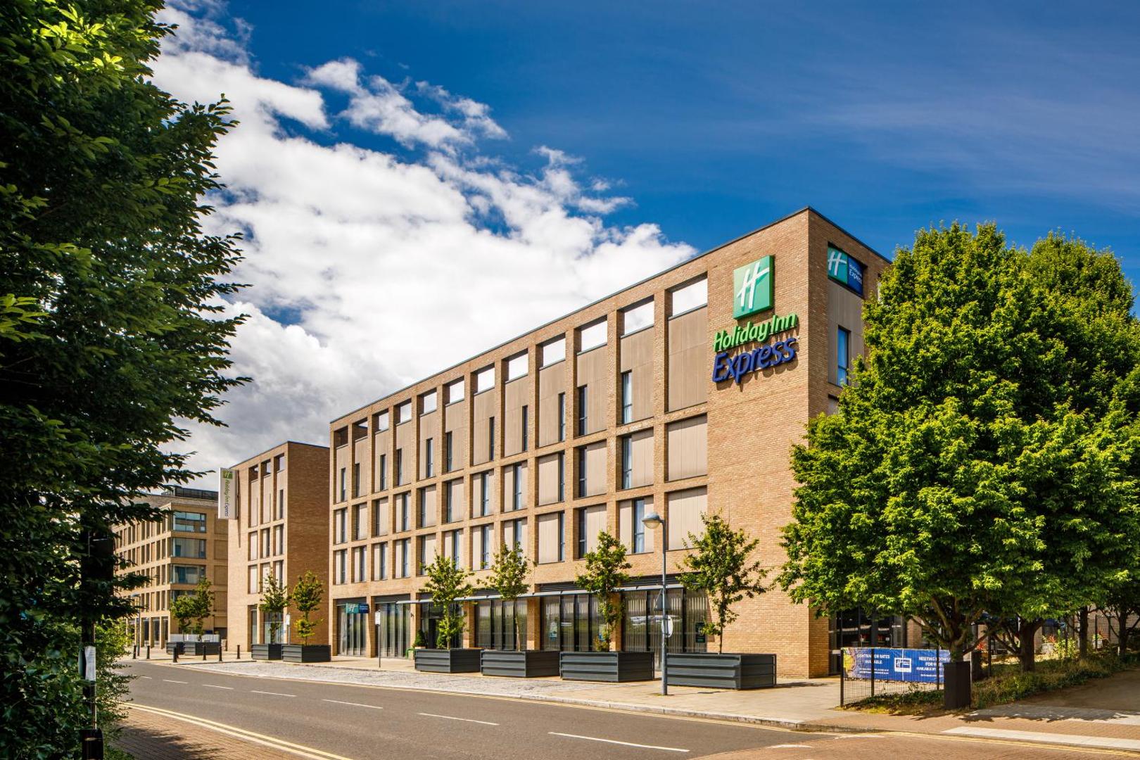 Holiday Inn Express London - Excel