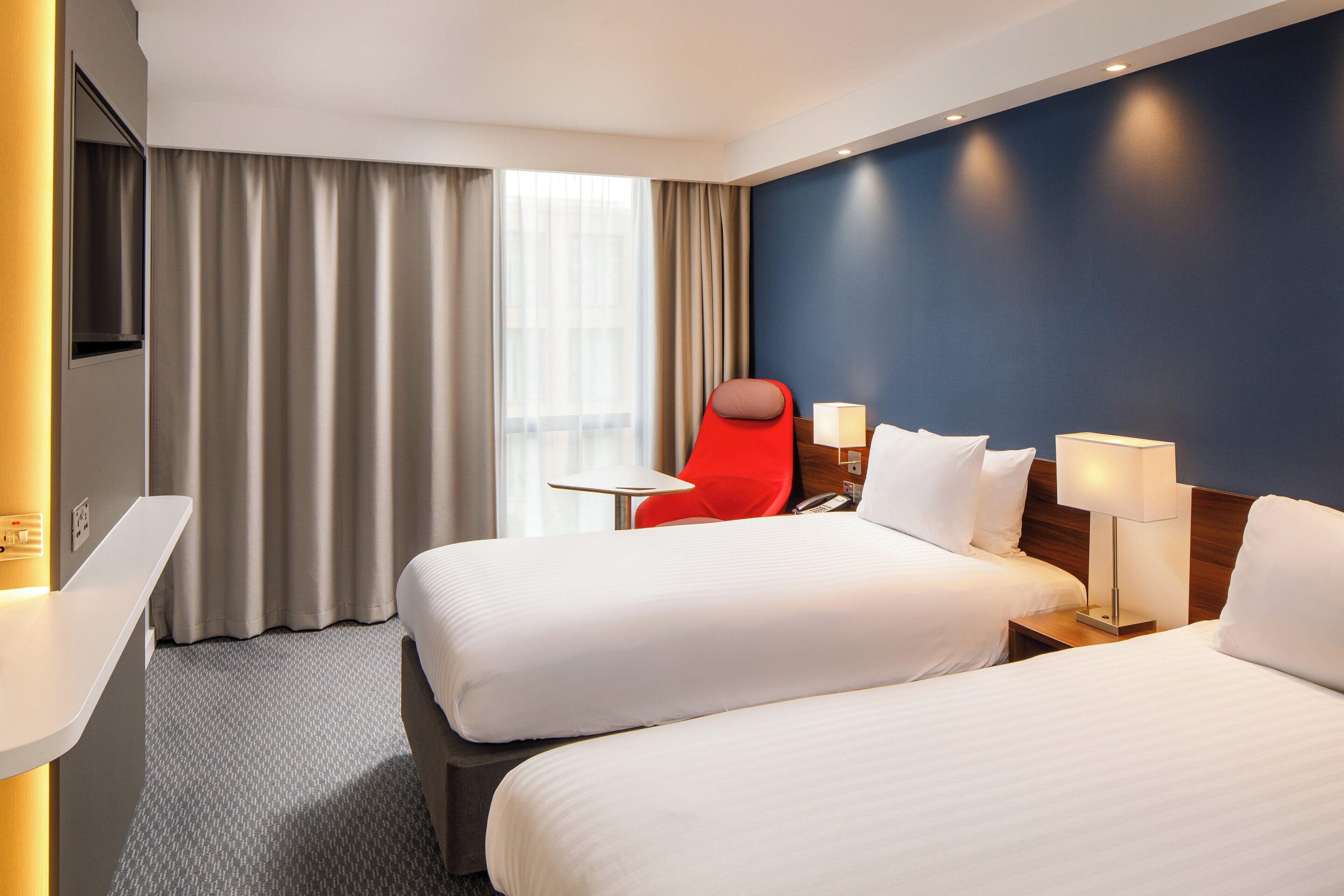 Holiday Inn Express London - Excel