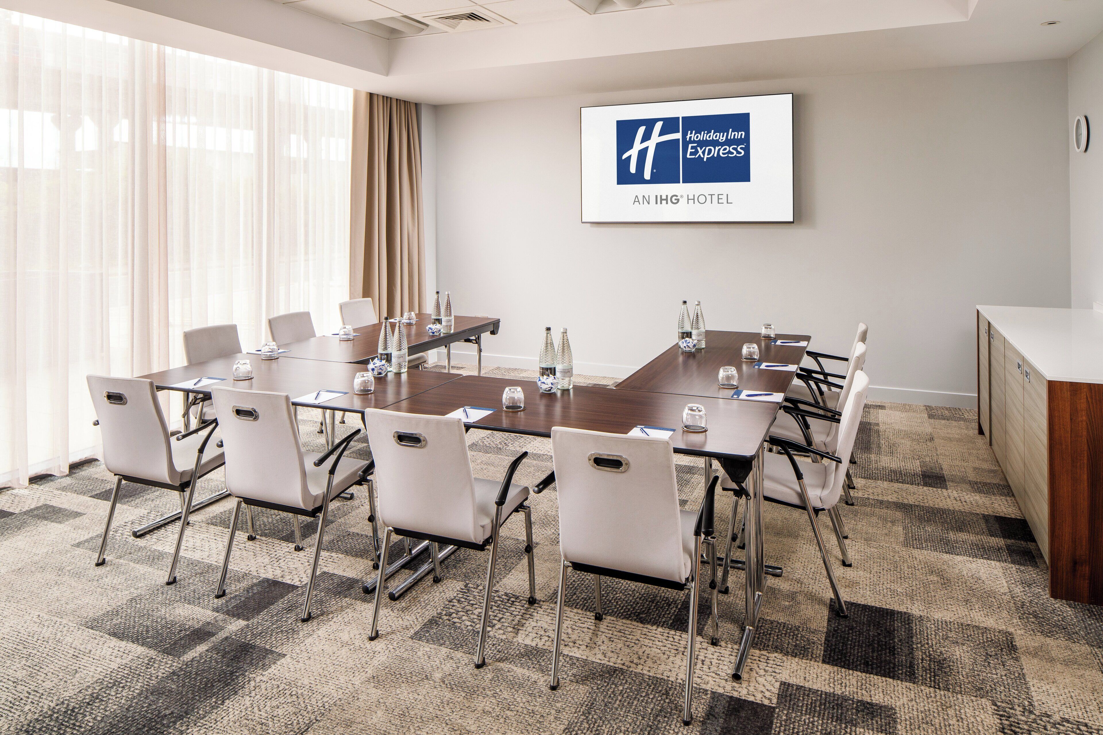 Holiday Inn Express London - Excel