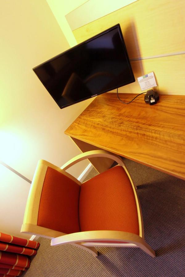Holiday Inn Express London - Golders Green North