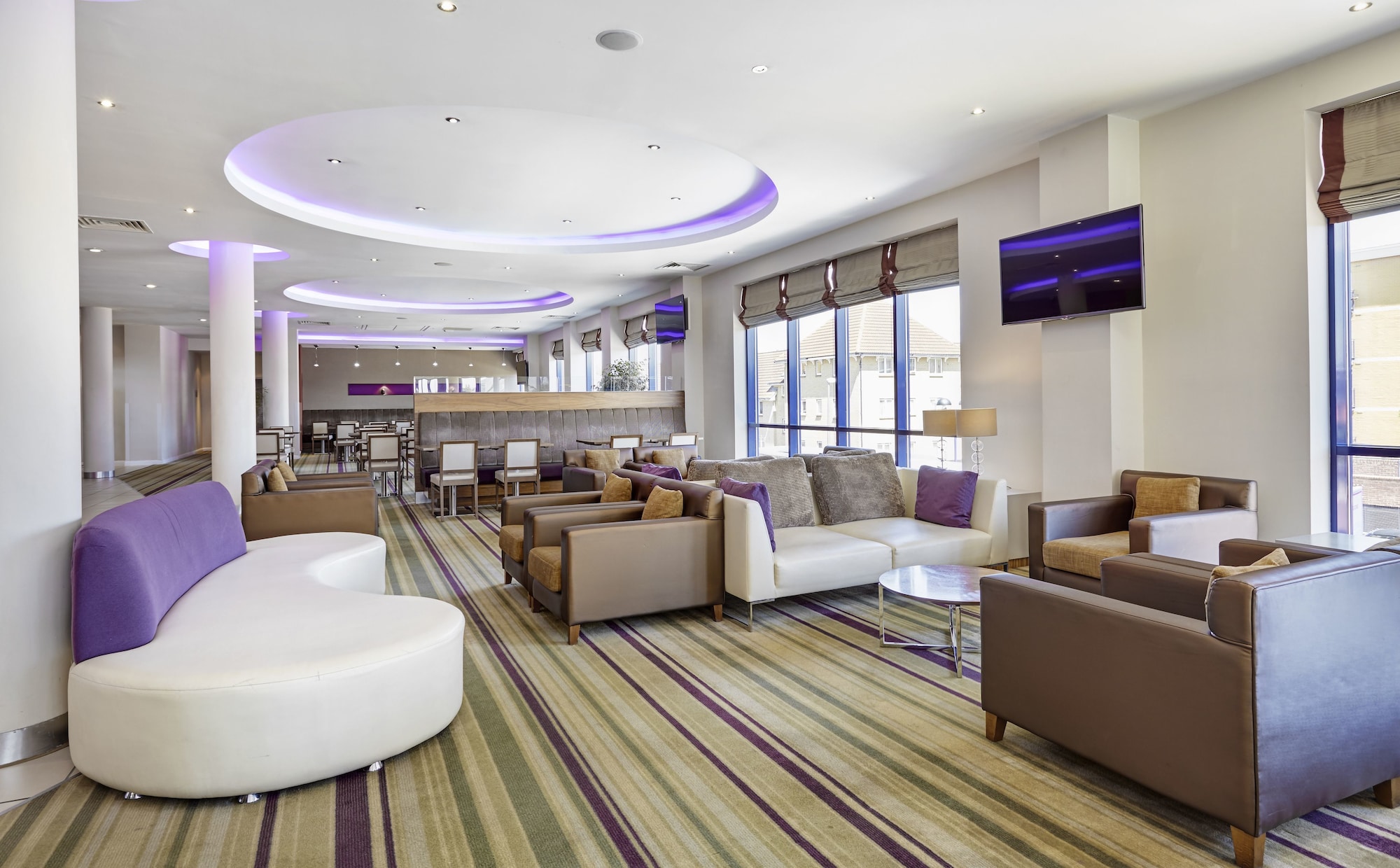 Holiday Inn Express London - Newbury Park