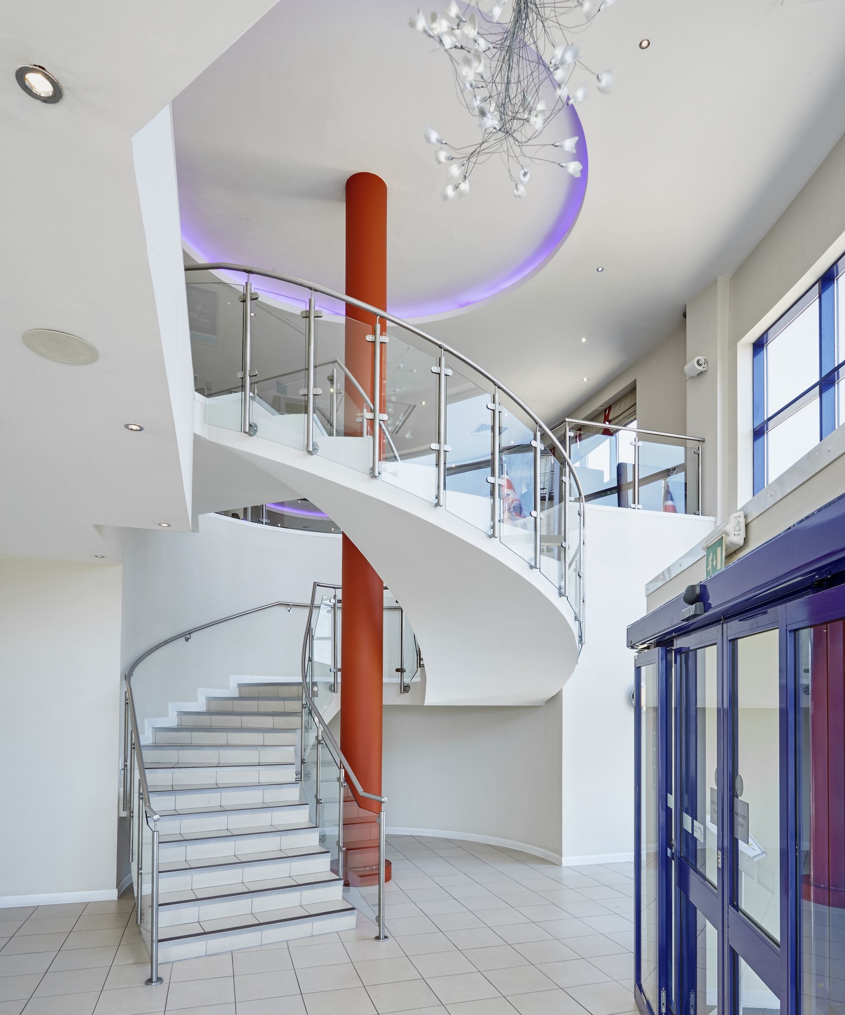 Holiday Inn Express London - Newbury Park