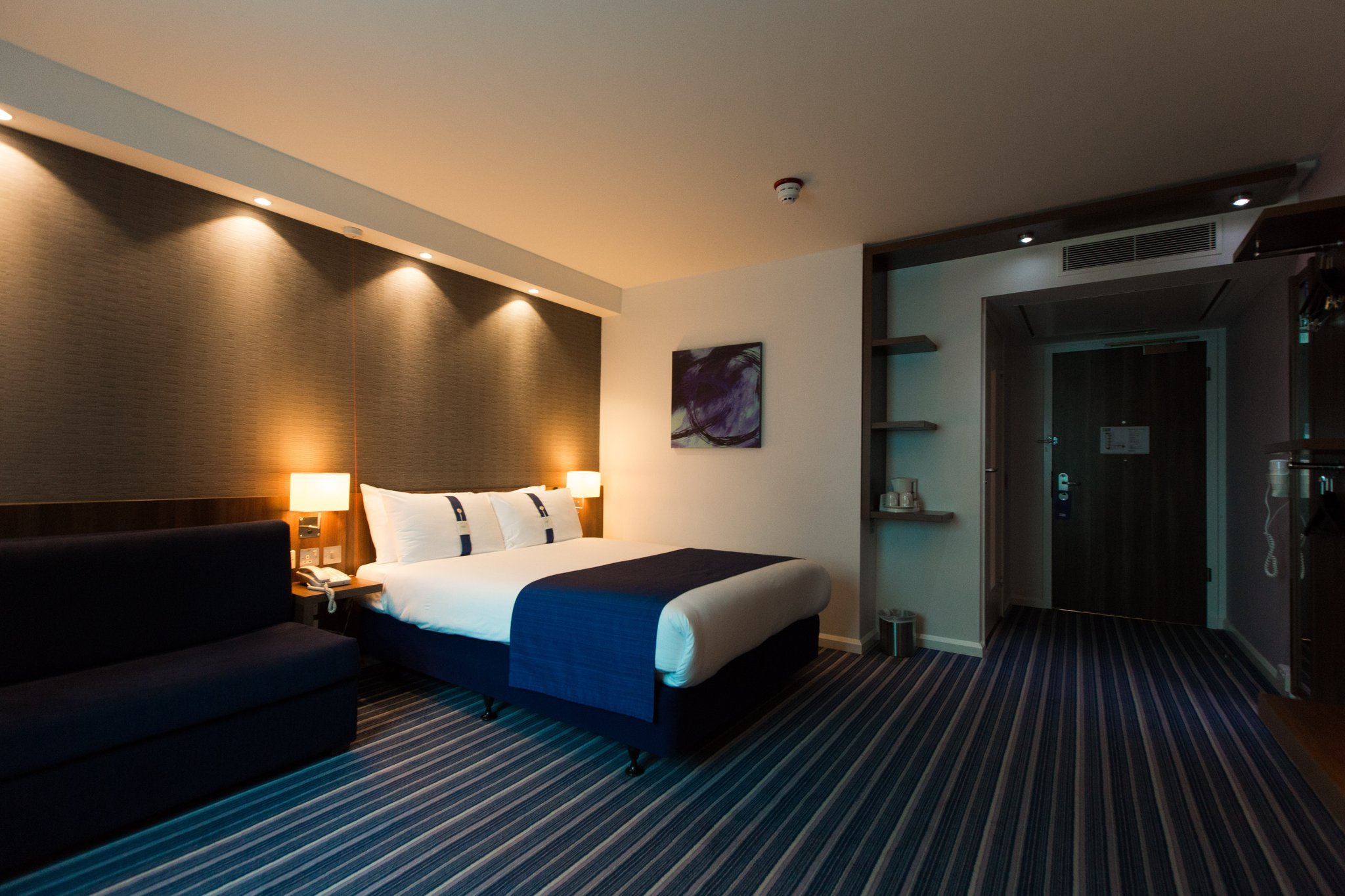 Holiday Inn Express Stratford