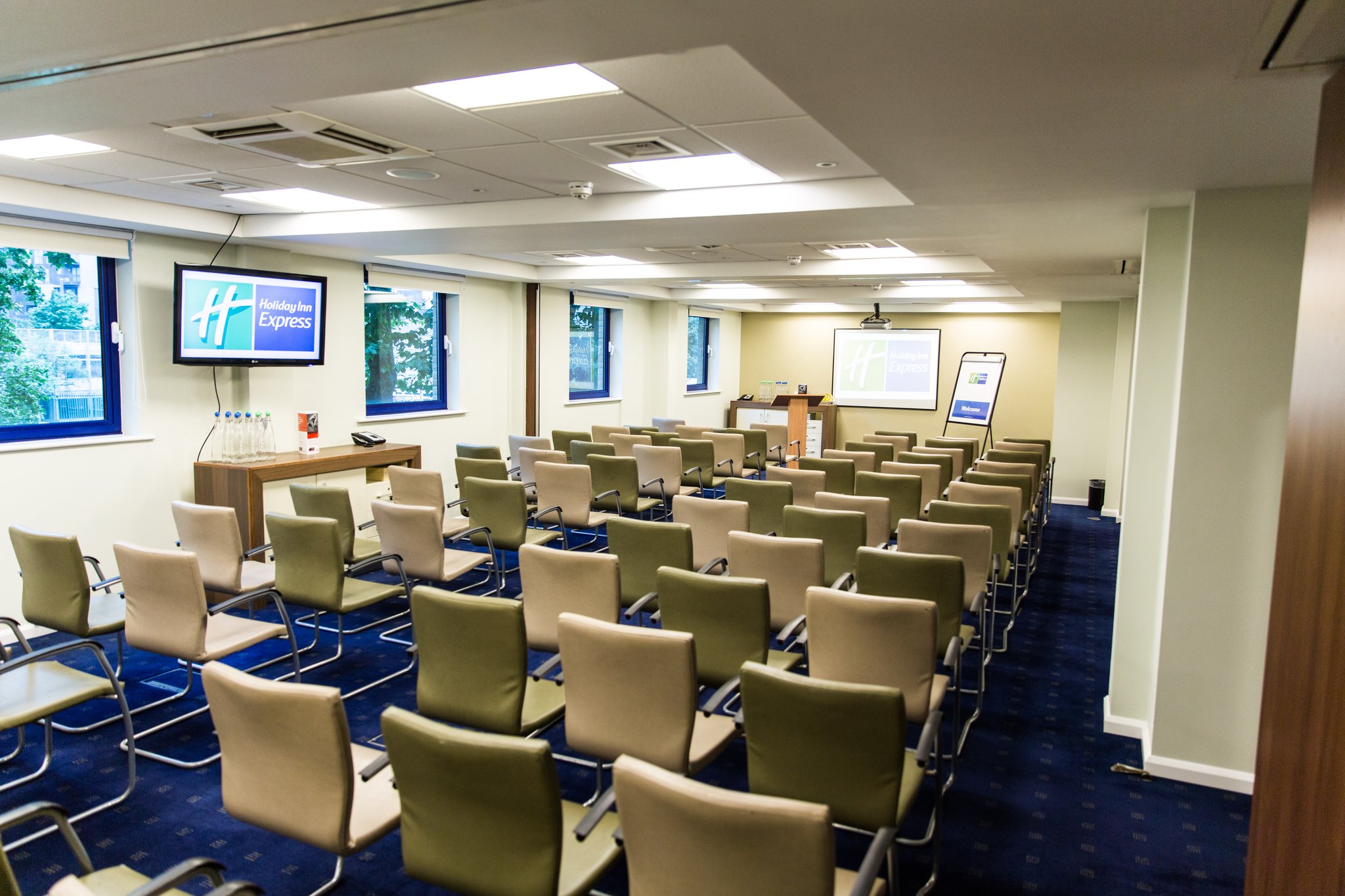 Holiday Inn Express Stratford