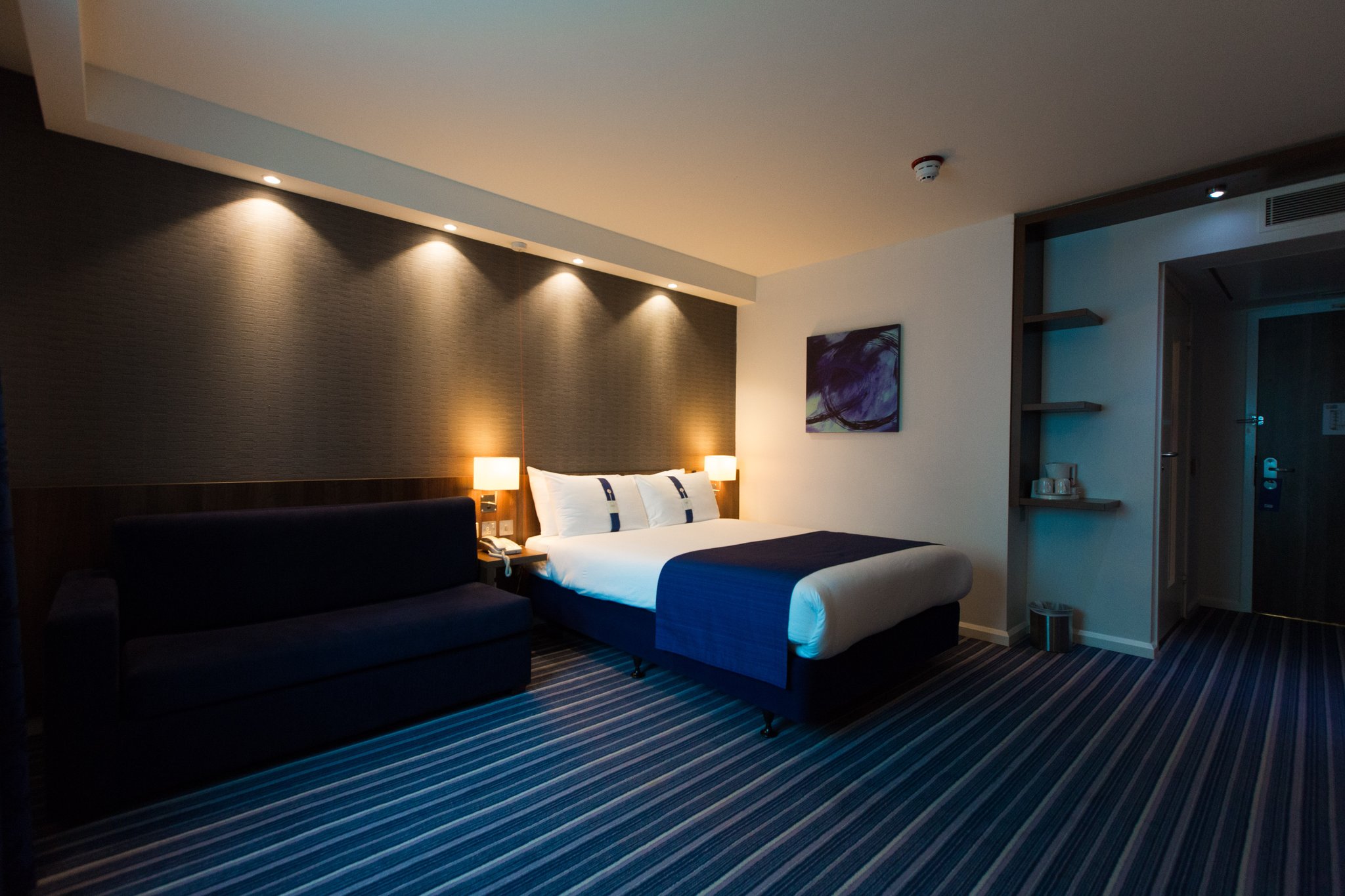 Holiday Inn Express Stratford
