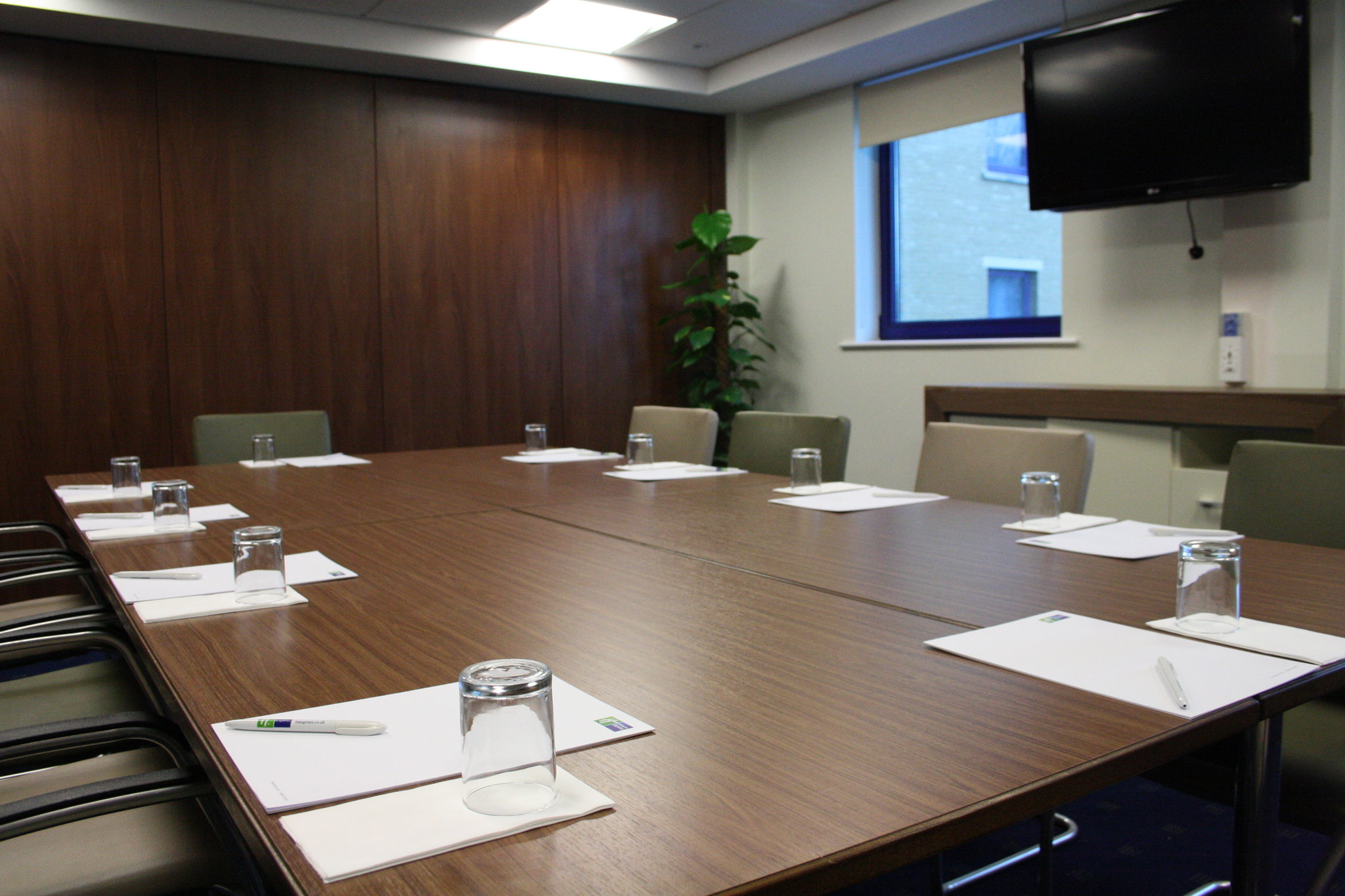 Holiday Inn Express Stratford
