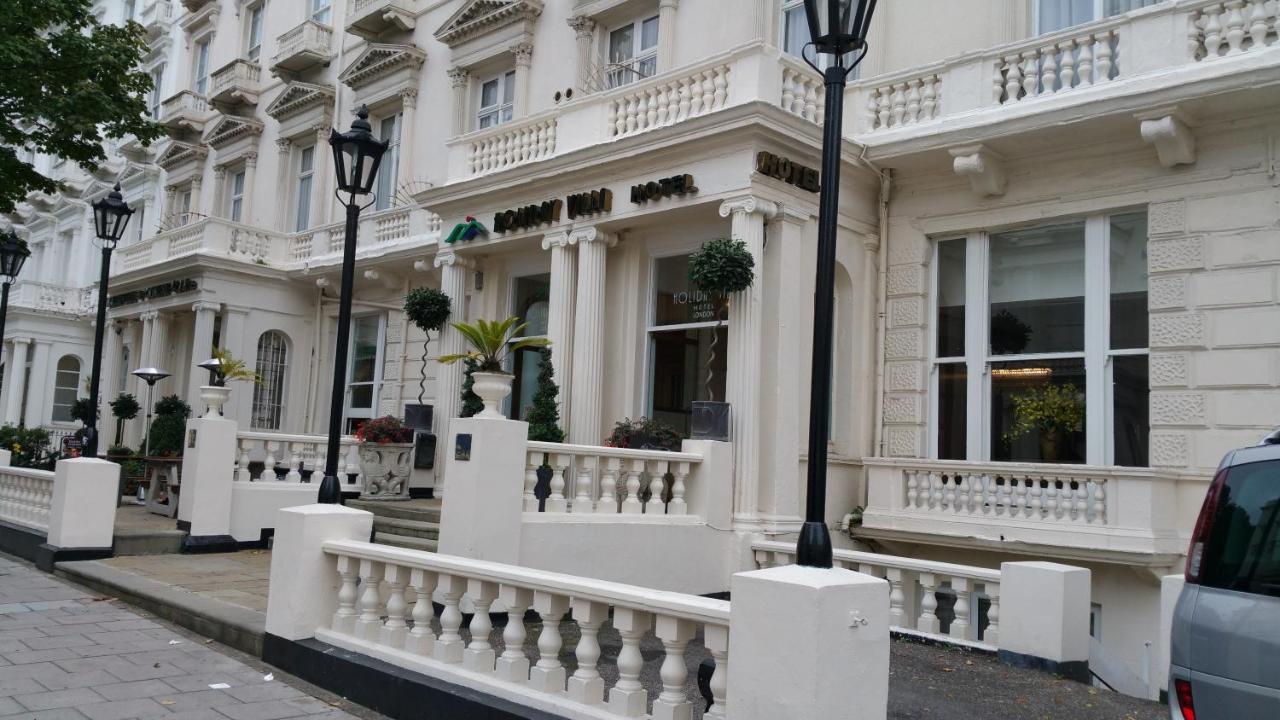 Holiday Villa Hotel & Suites
