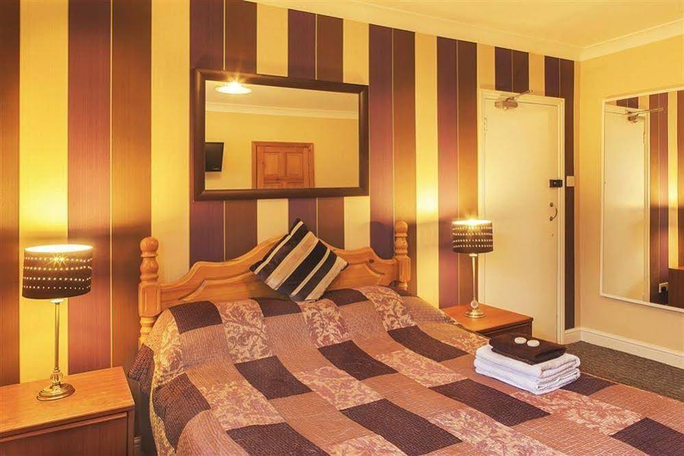 Hotel 261