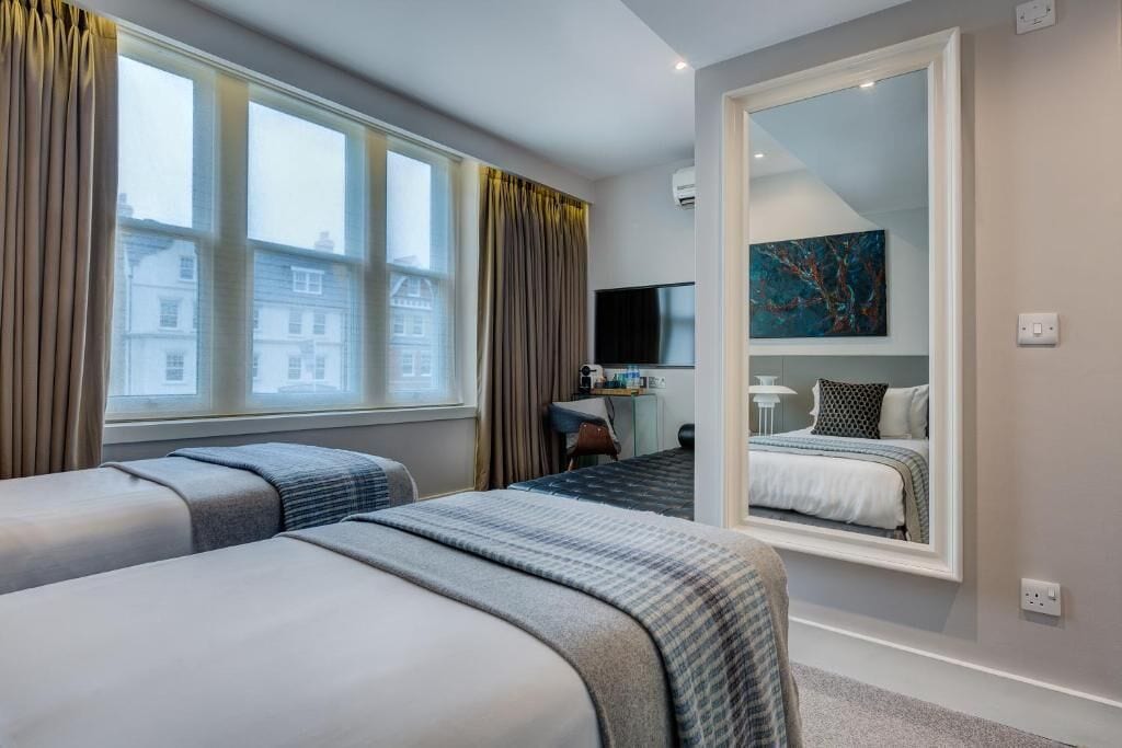 Hotel 55