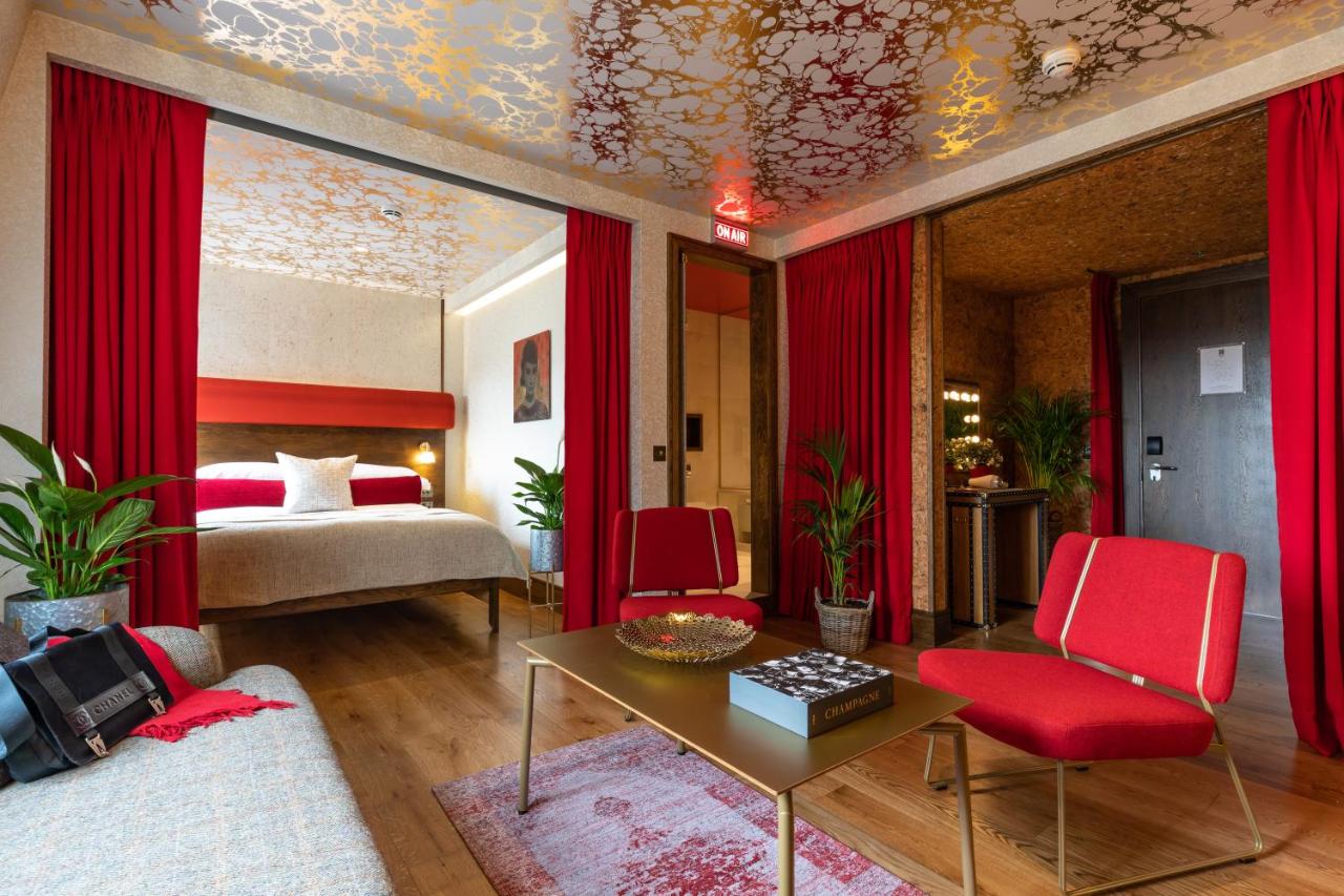 Hotel Megaro
