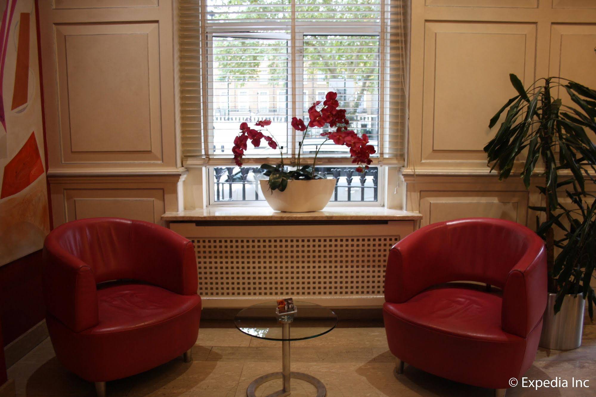 Howard Winchester Hotel