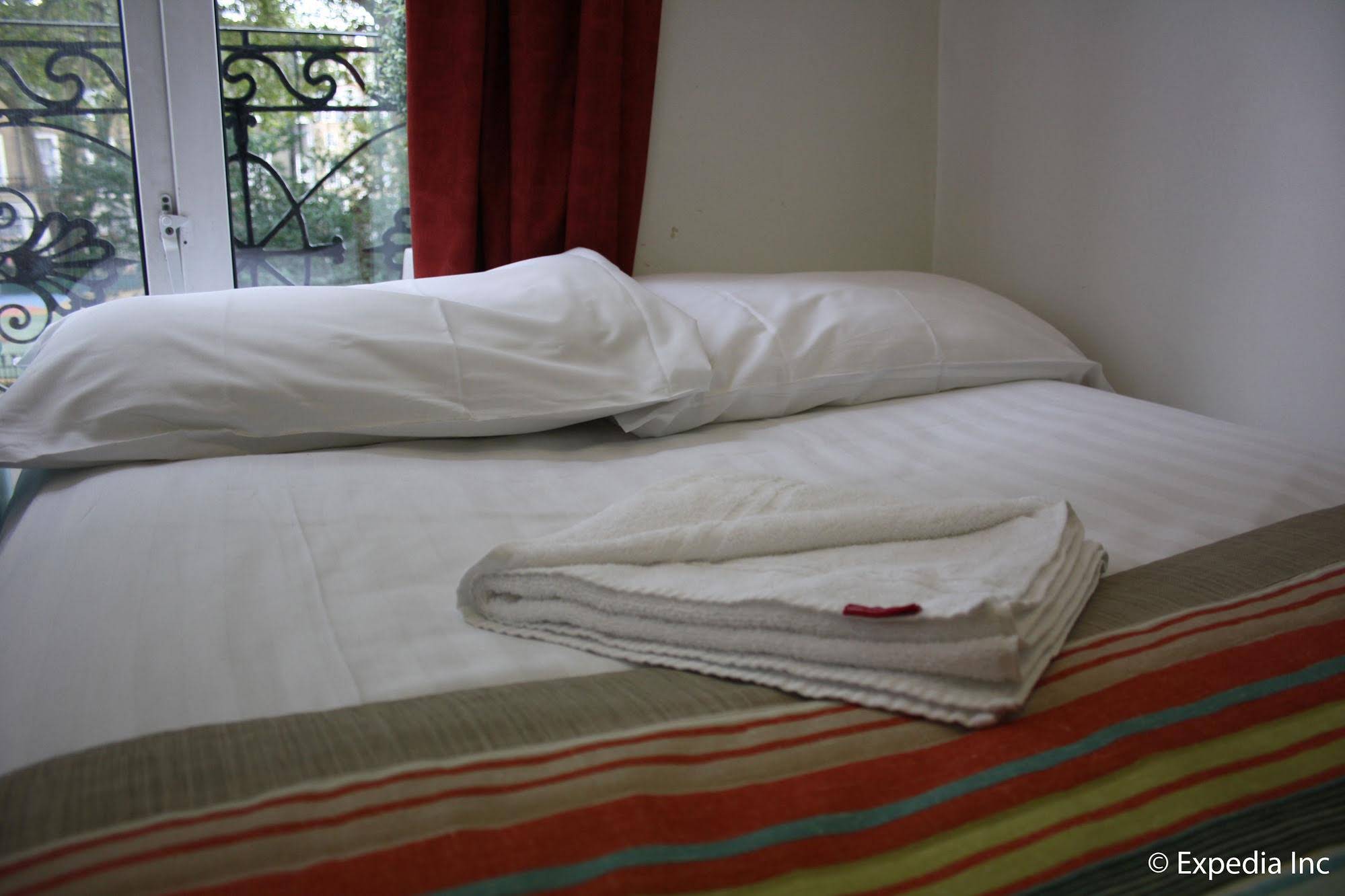 Howard Winchester Hotel