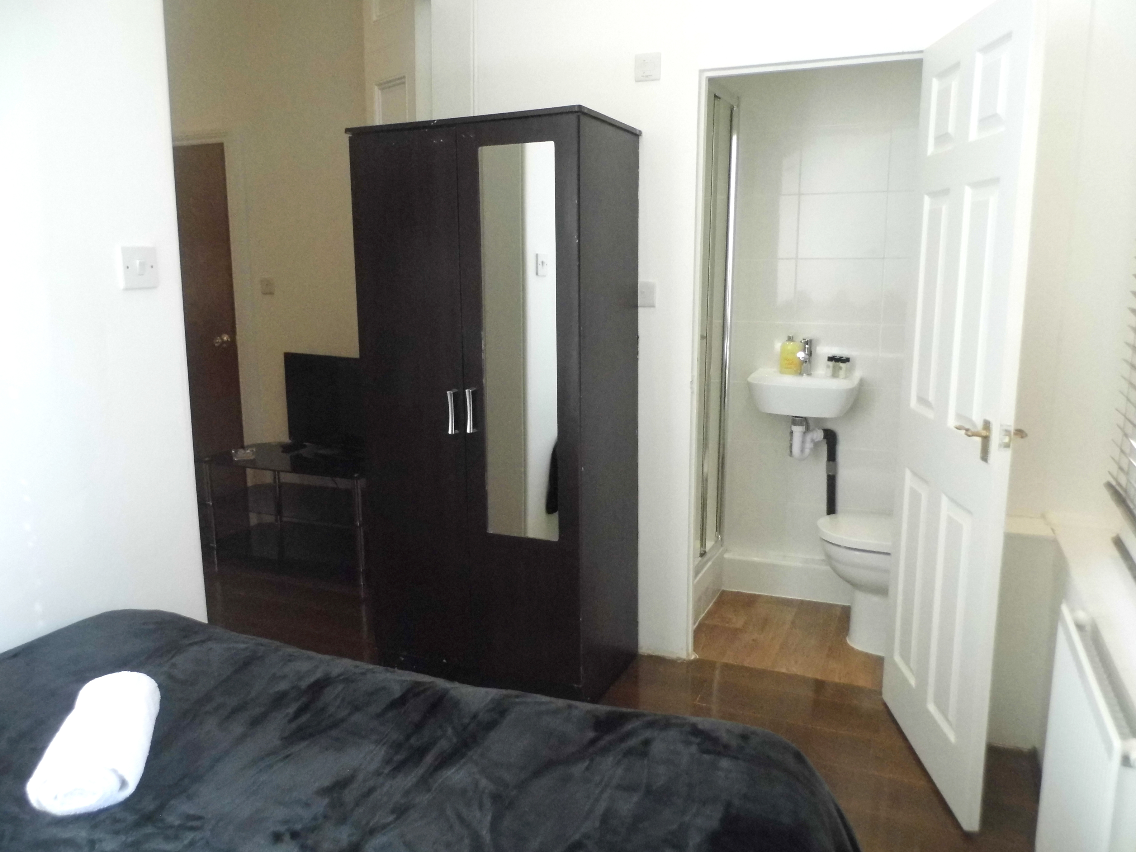 Hyde Park Gate Hotel