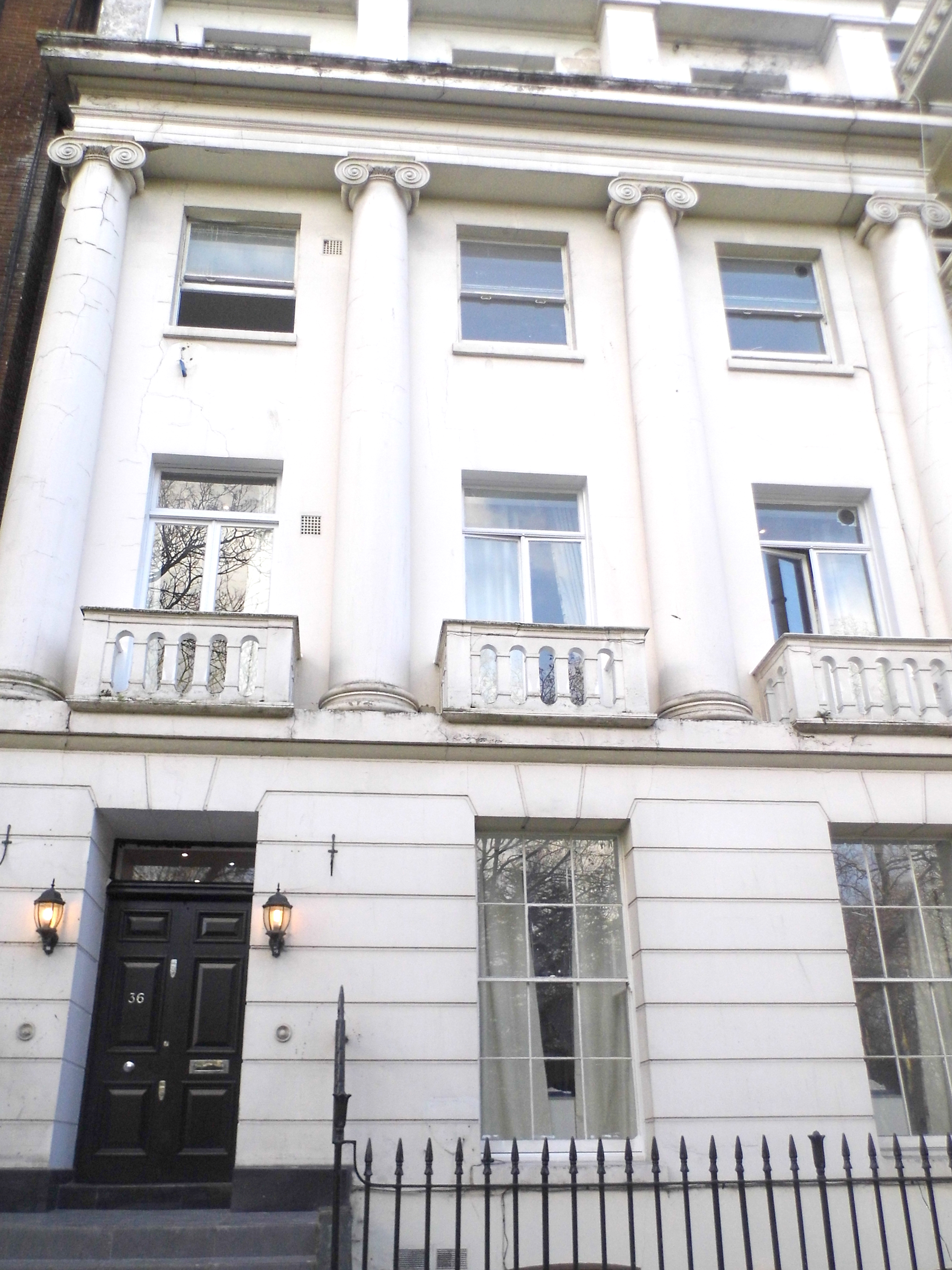 Hyde Park Gate Hotel
