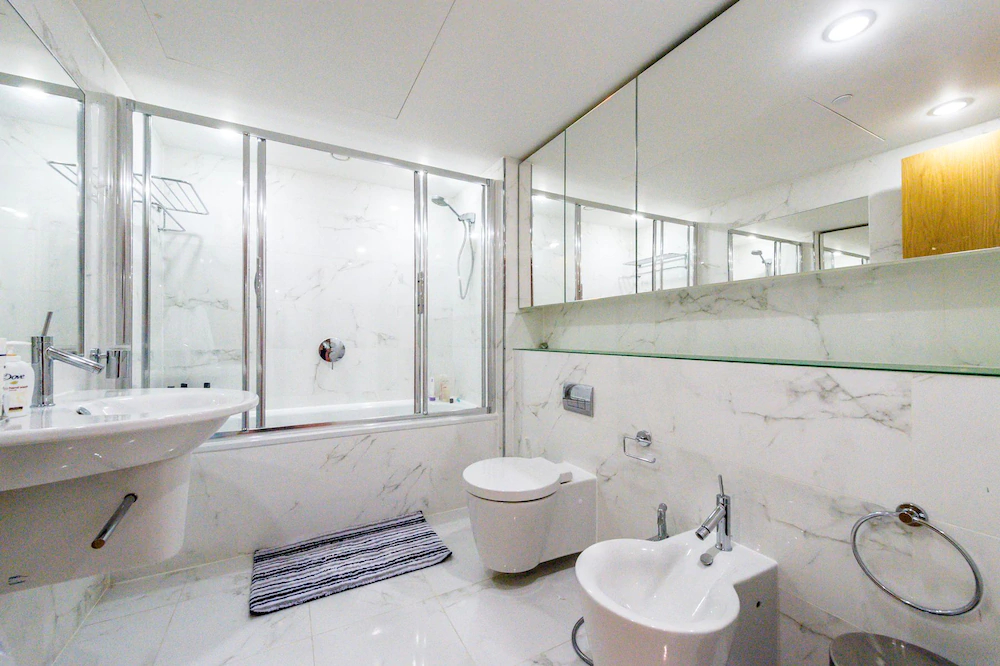Hyde Park Luxe