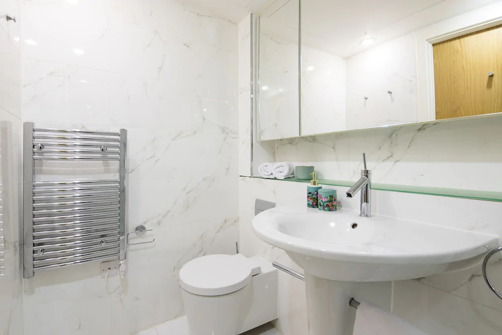 Hyde Park Luxe