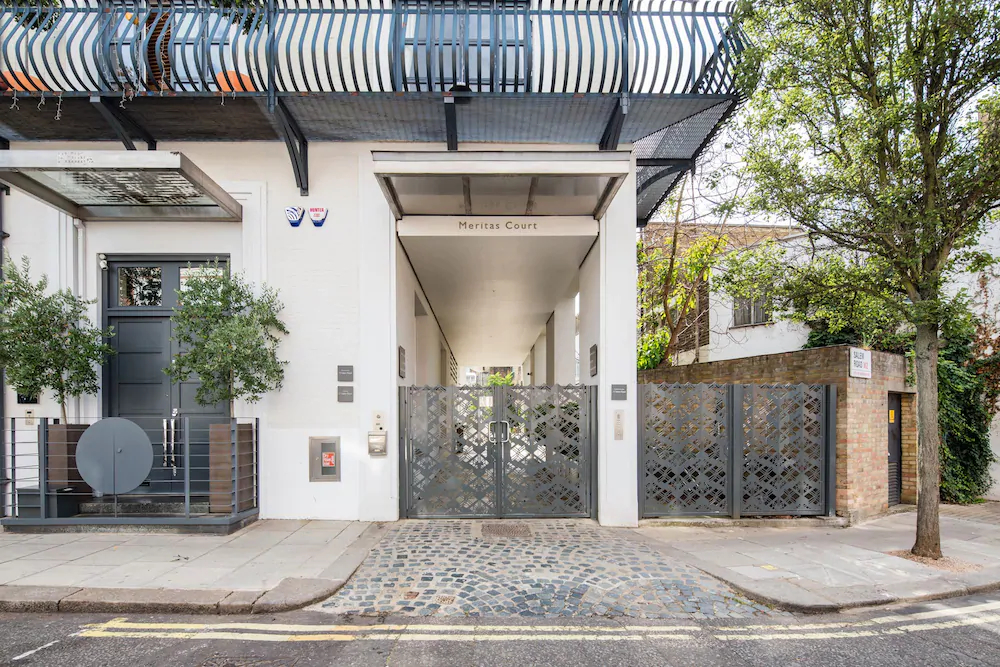 Hyde Park Luxe