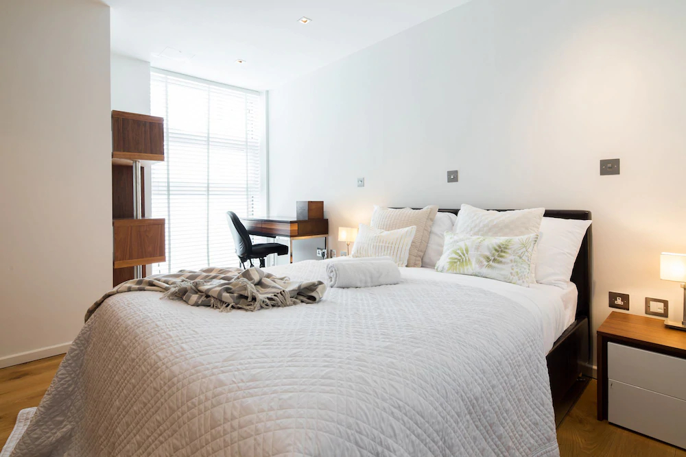Hyde Park Luxe