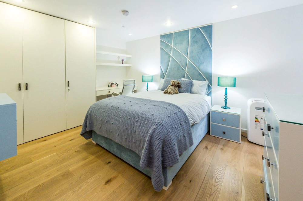 Hyde Park Luxe