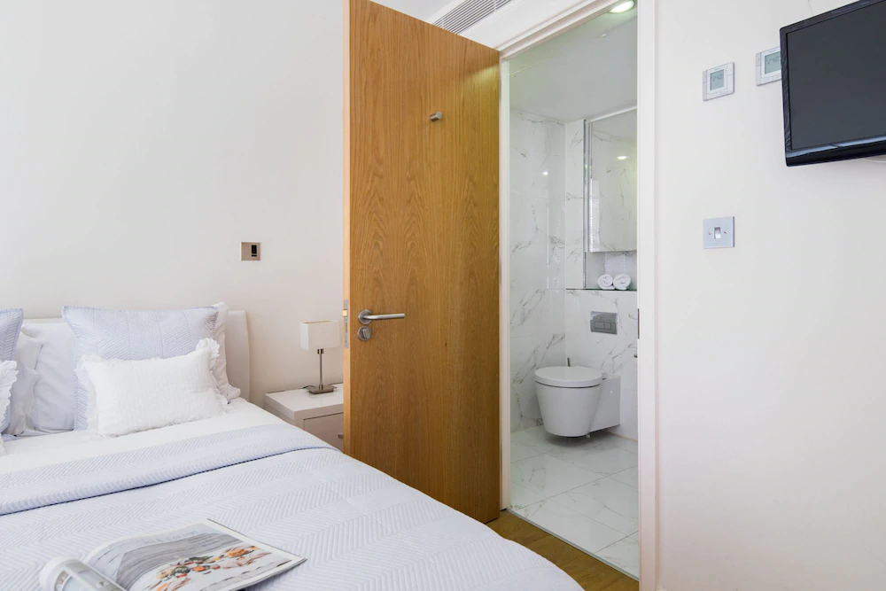 Hyde Park Luxe