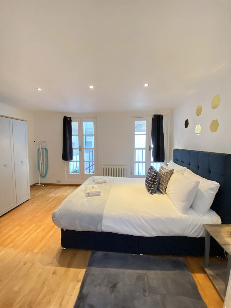 Imperial Mews House