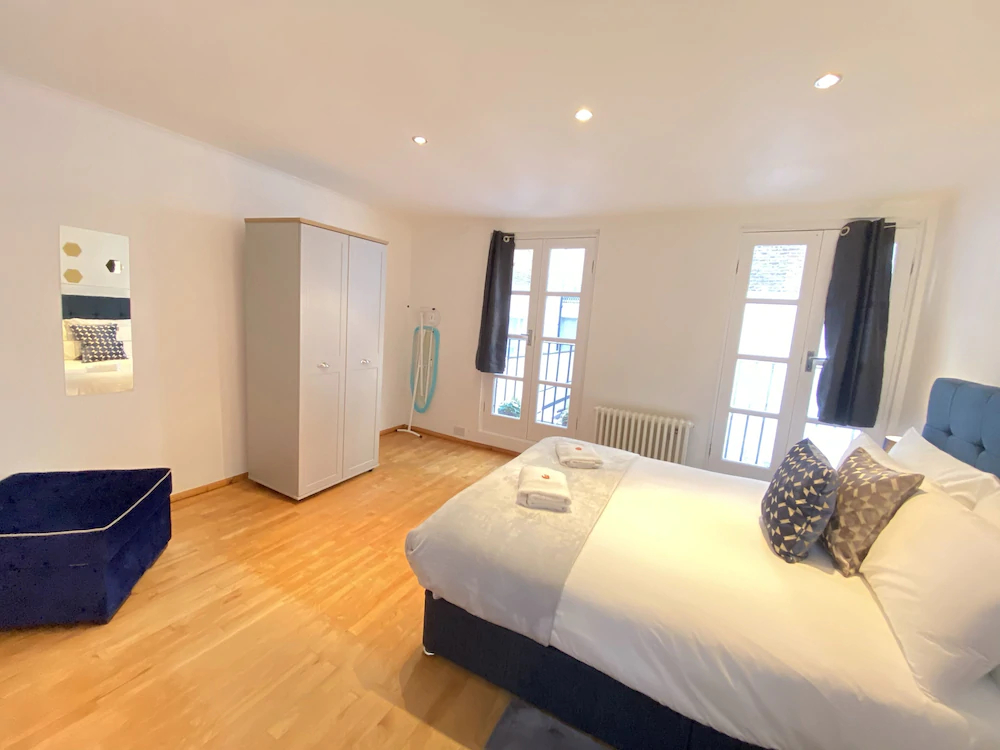 Imperial Mews House