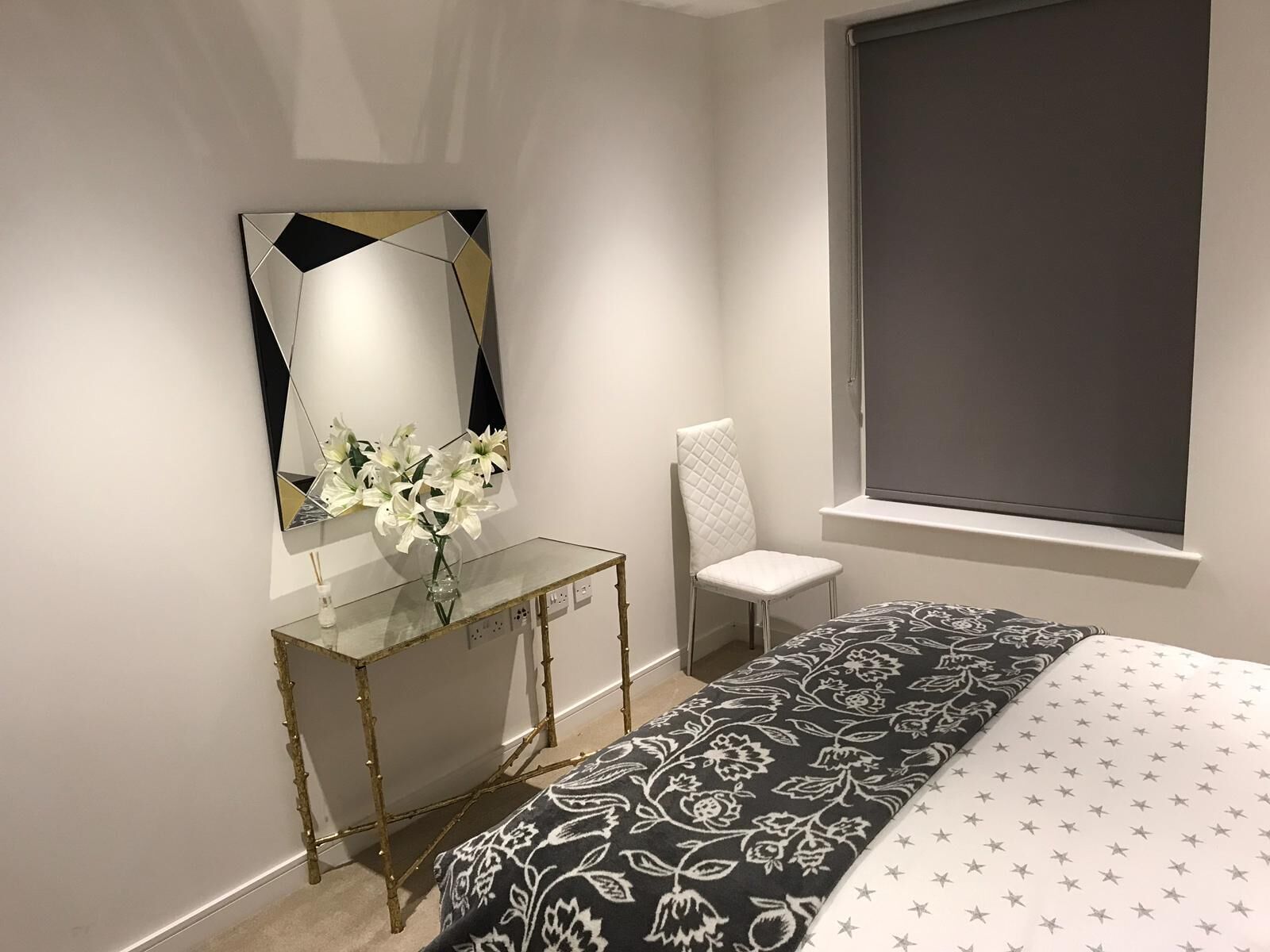 Kew Bridge Apartments