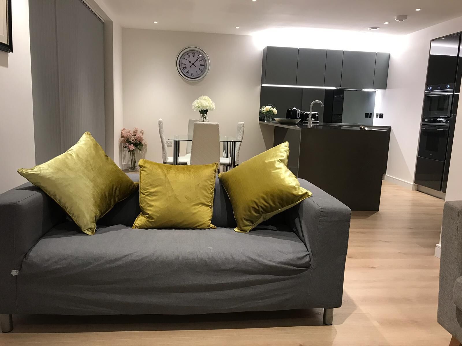 Kew Bridge Apartments