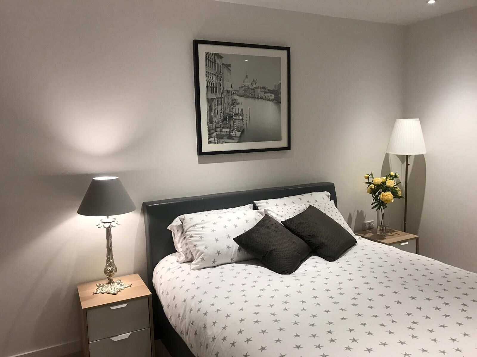Kew Bridge Apartments
