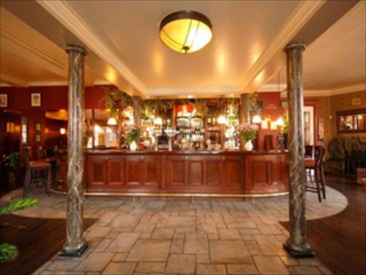 Kew Gardens Hotel
