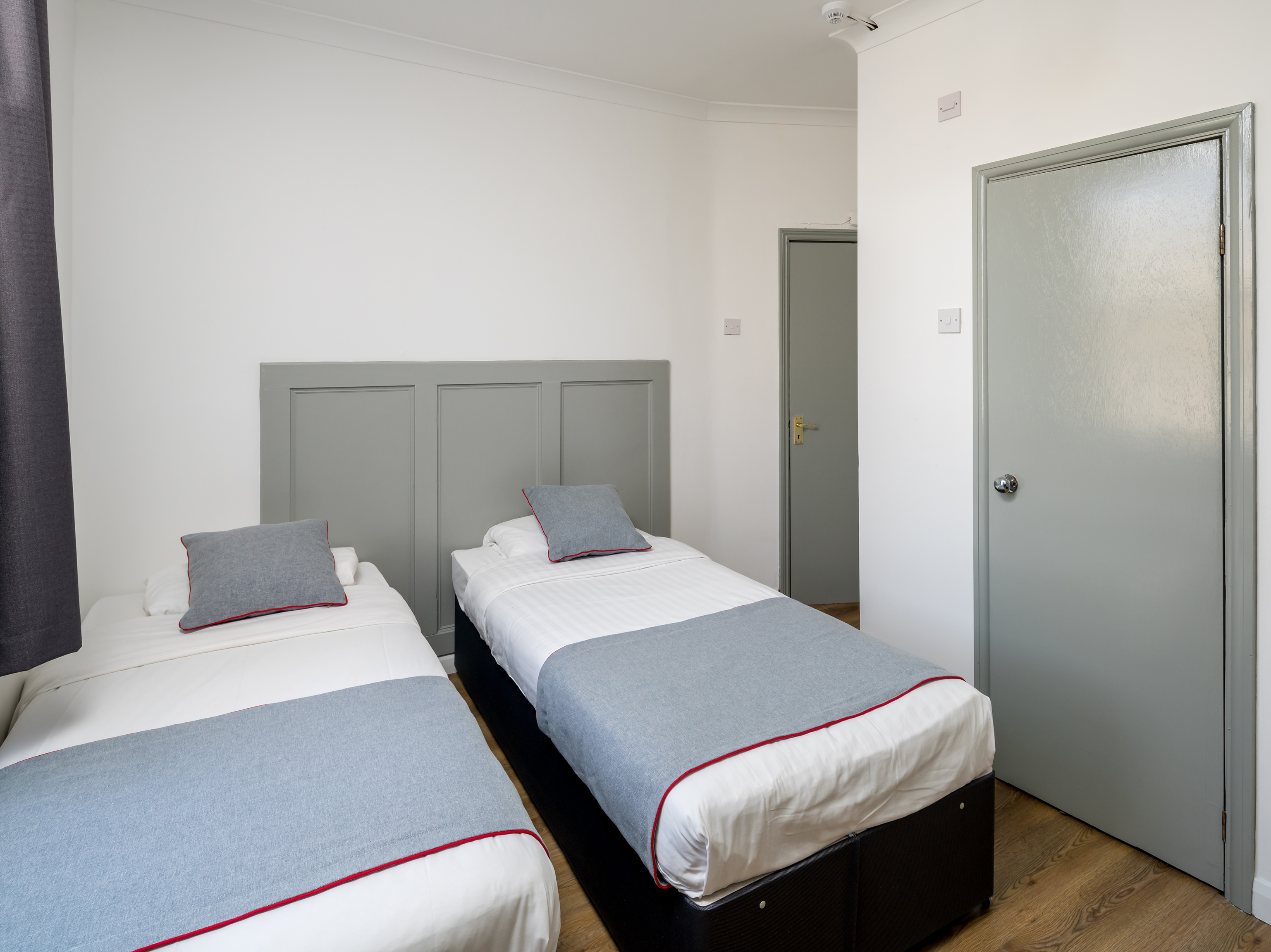OYO Kings Hotel