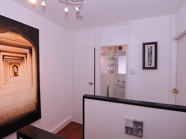 Kingward Rooms
