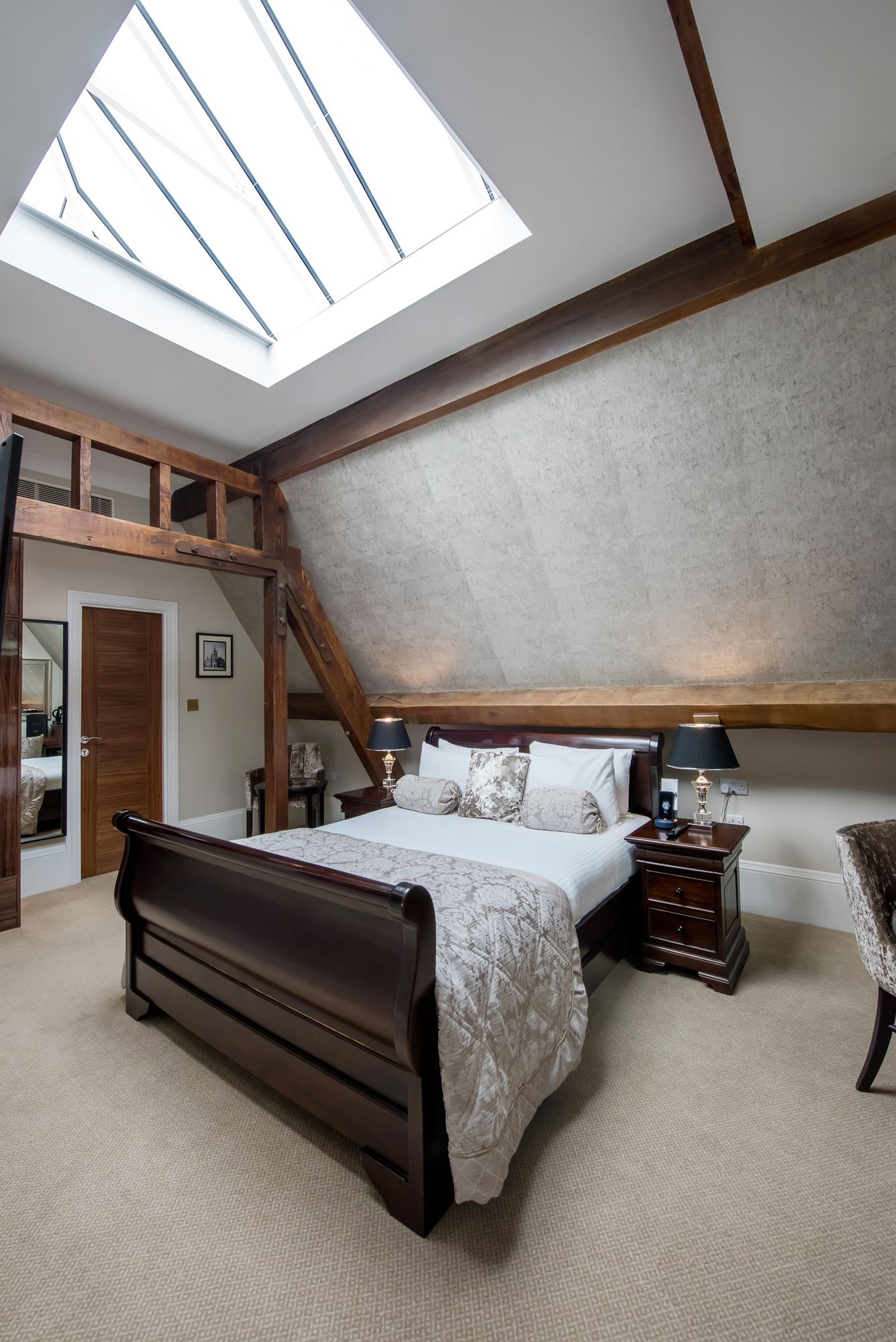 Lansbury Heritage Hotel