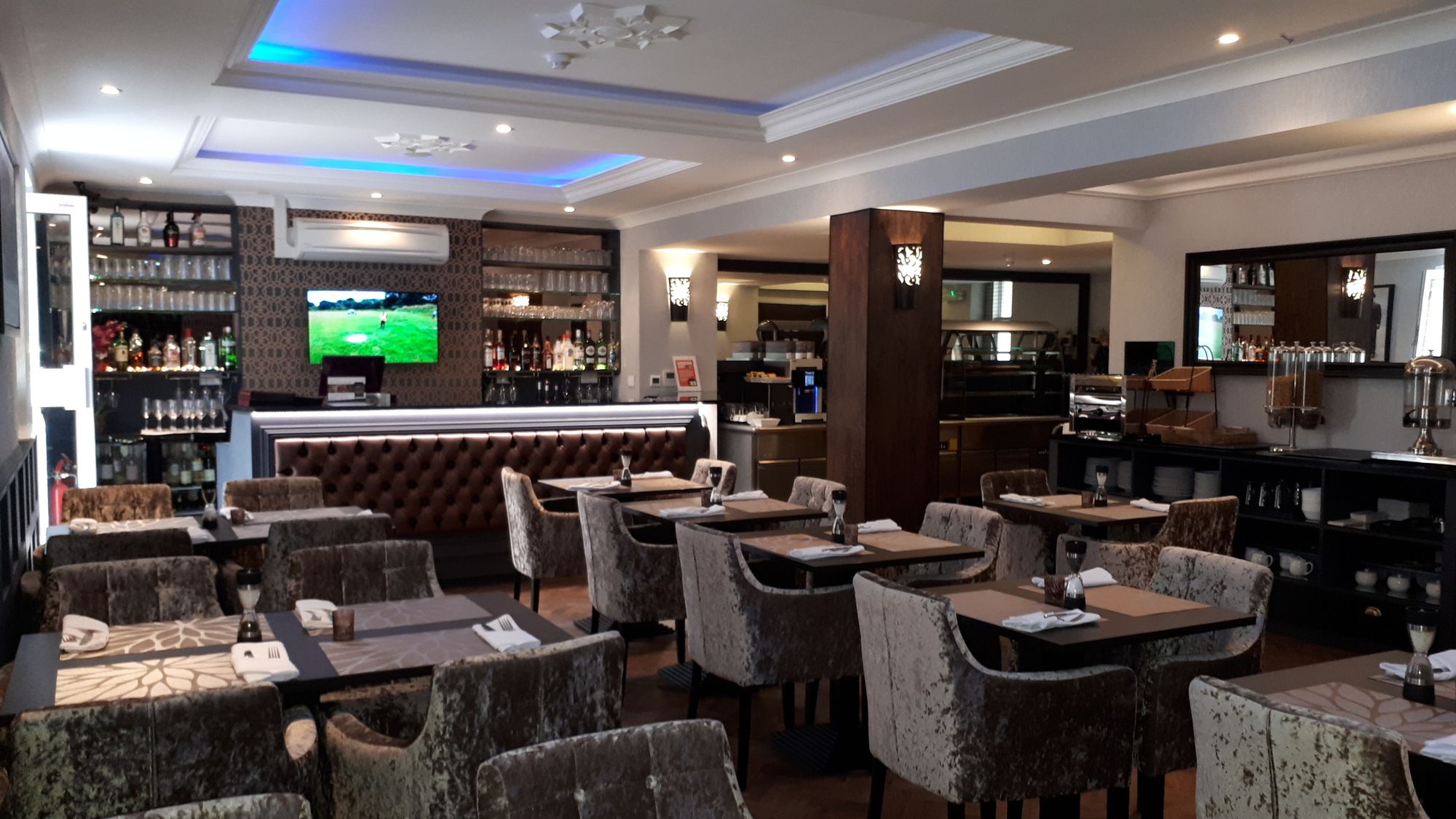 Lansbury Heritage Hotel