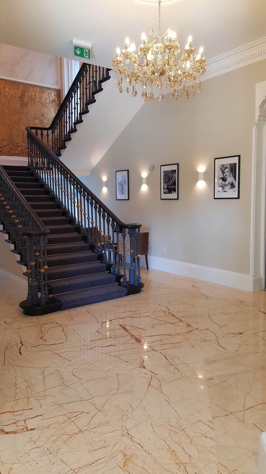 Lansbury Heritage Hotel