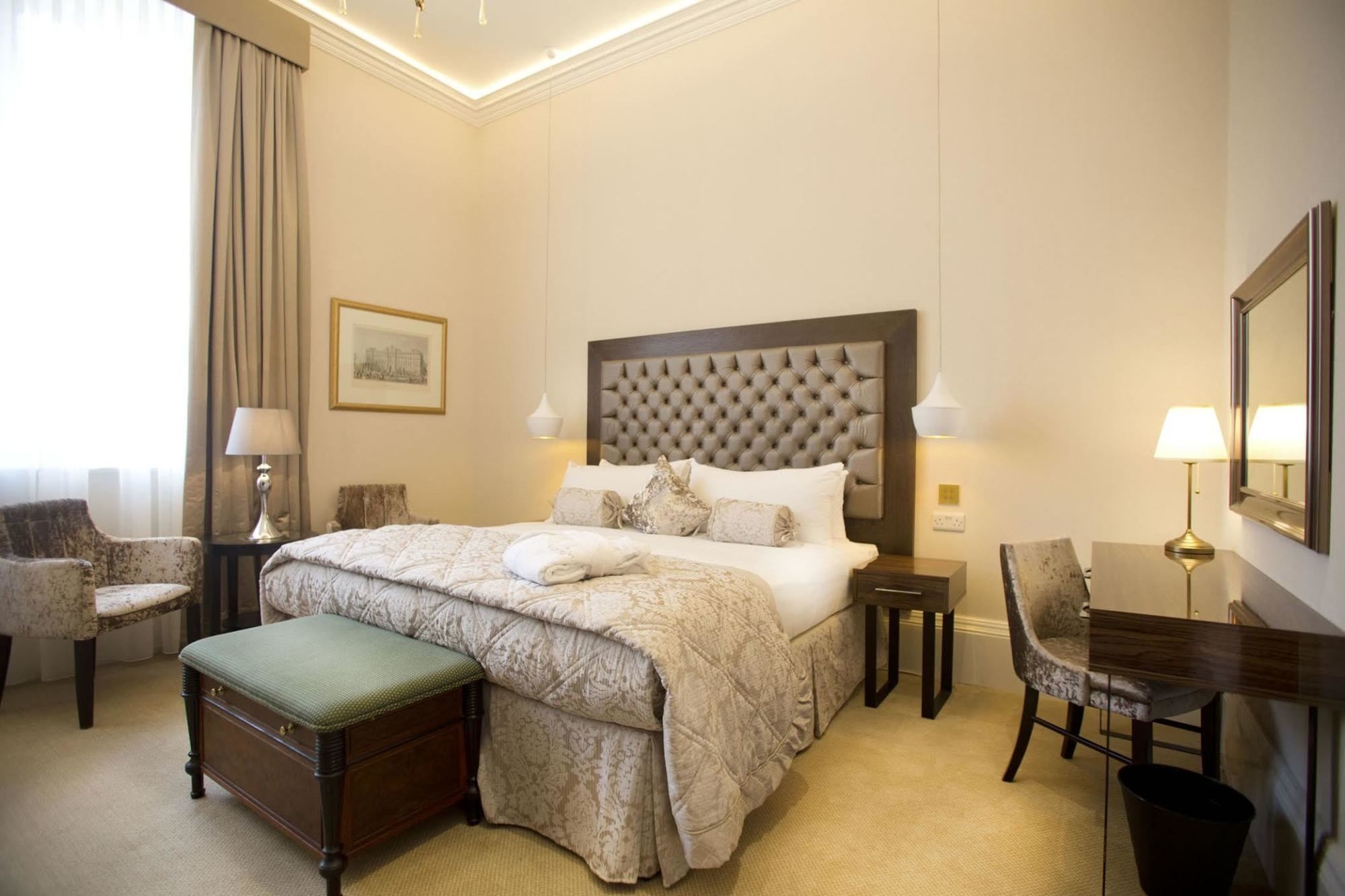Lansbury Heritage Hotel