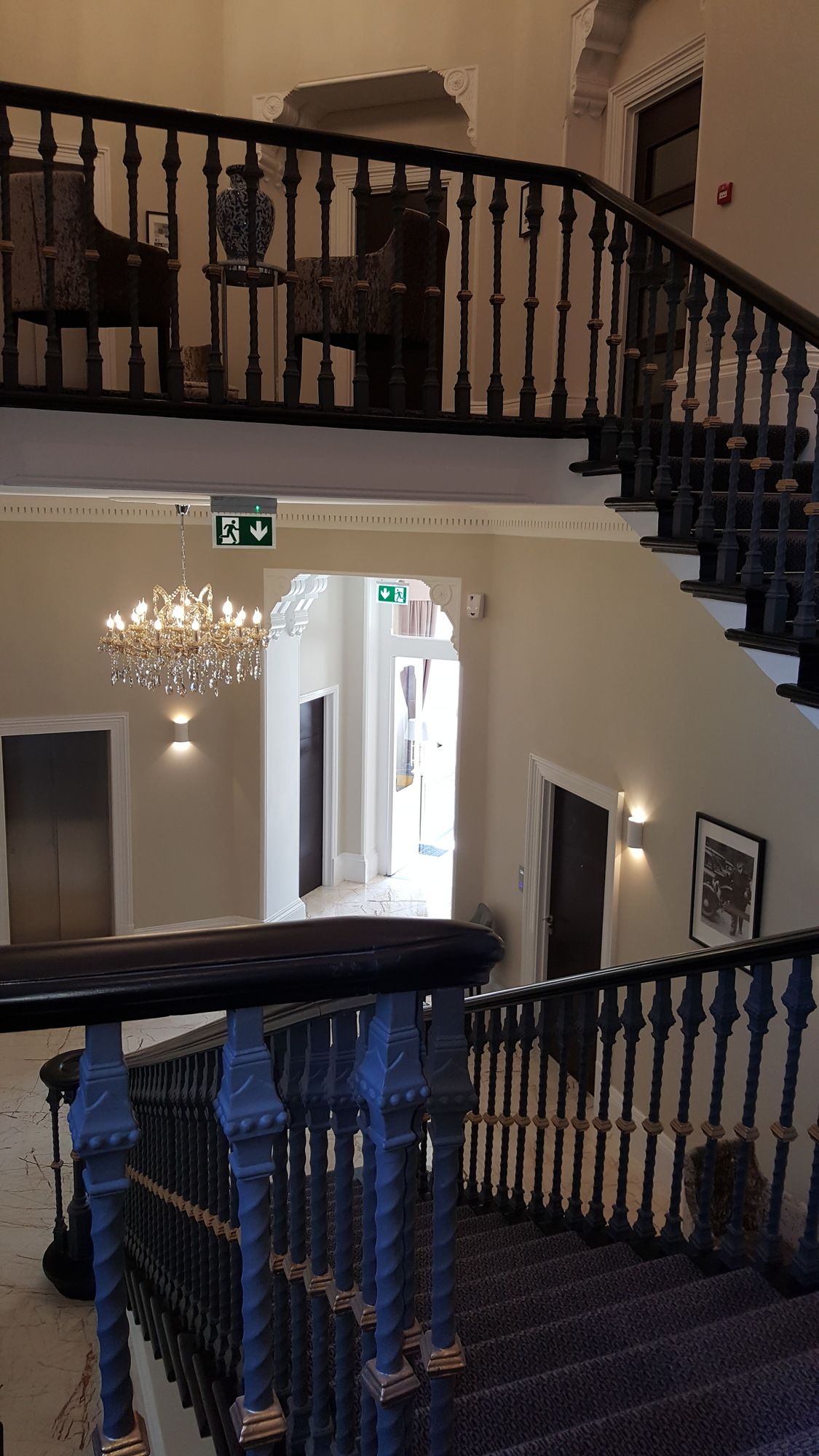 Lansbury Heritage Hotel