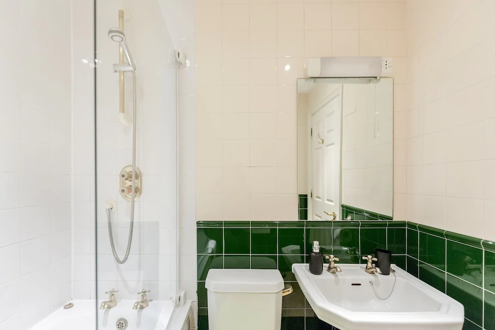Lcs Chancery Lane Apartments