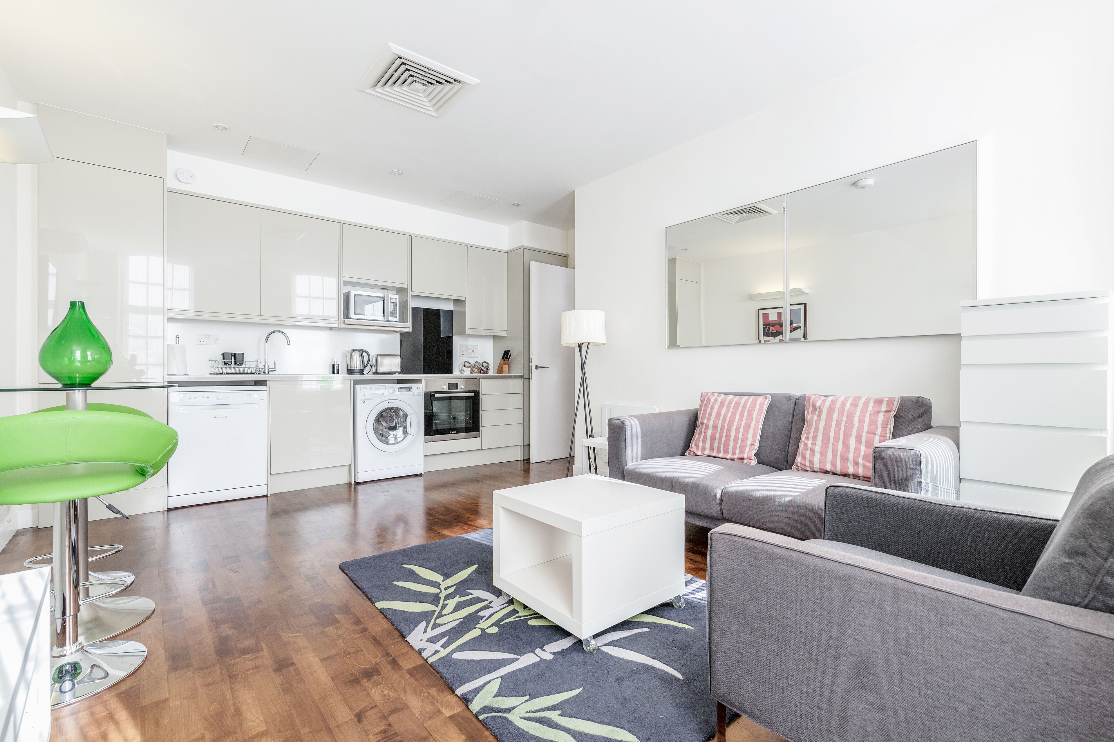 LCS Liverpool Street Apartments
