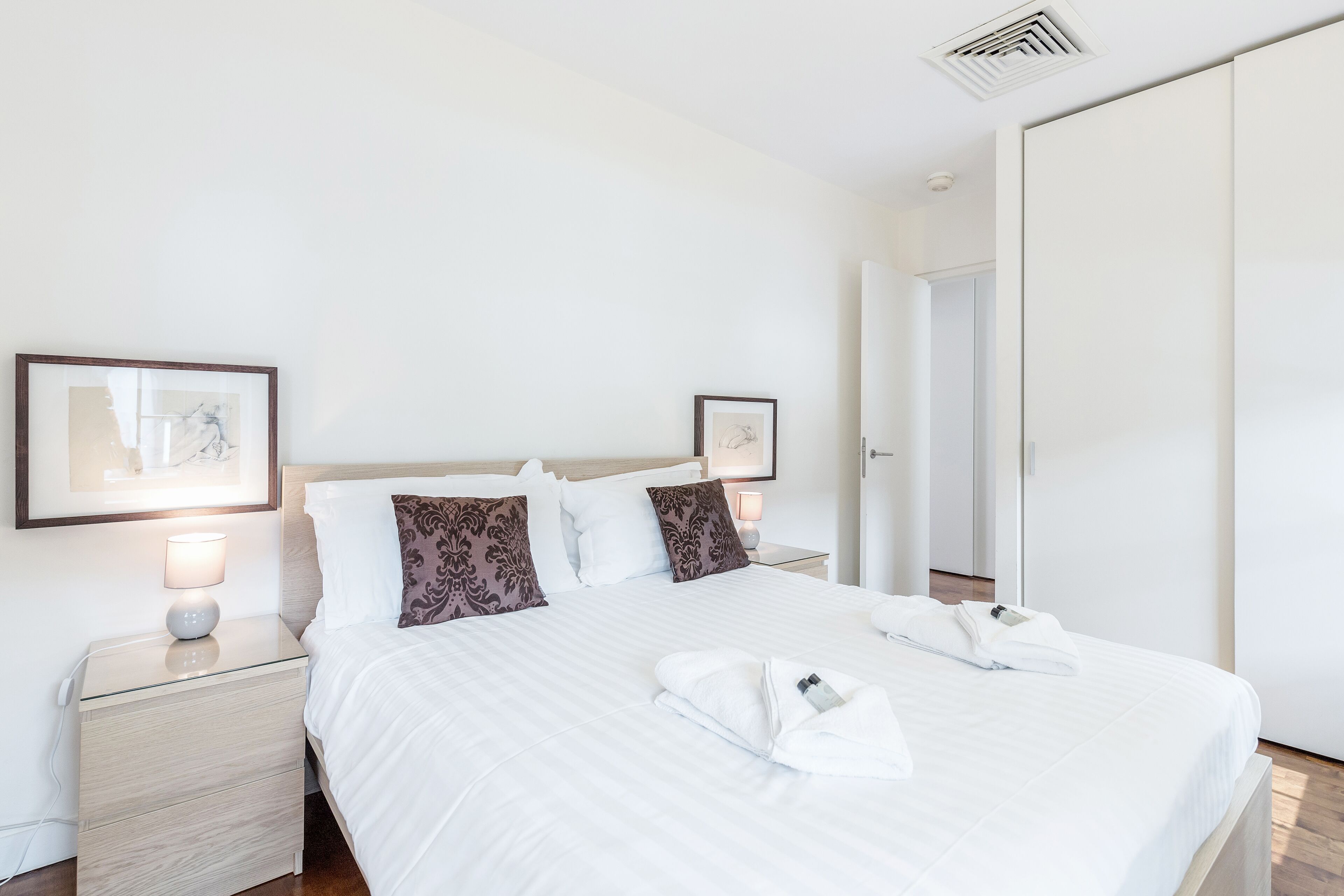LCS Liverpool Street Apartments