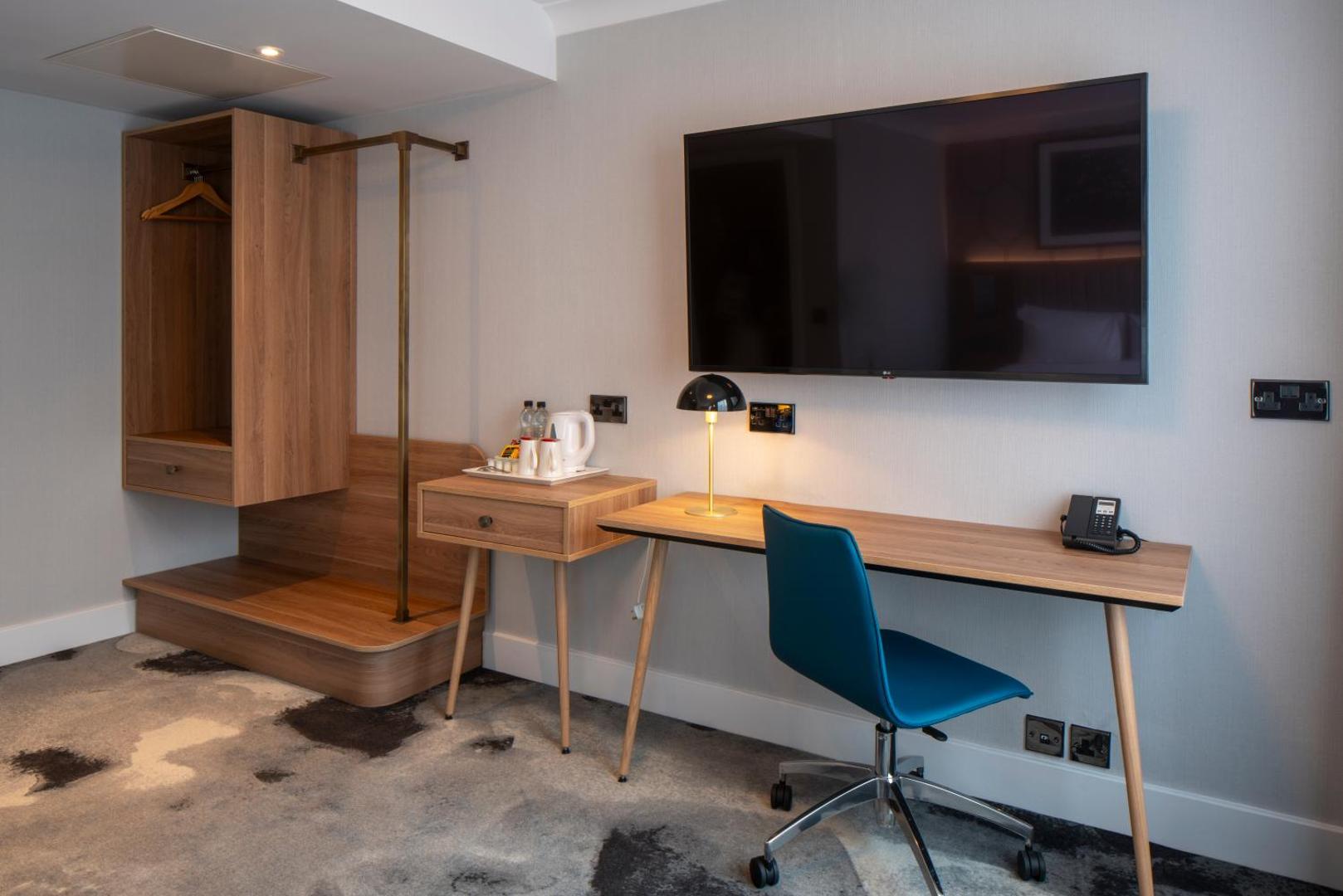 London Chigwell Prince Regent Hotel, BW Signature Collection
