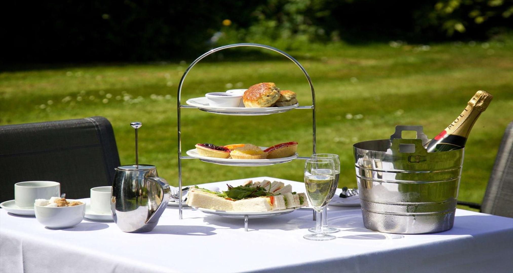 London Chigwell Prince Regent Hotel, BW Signature Collection