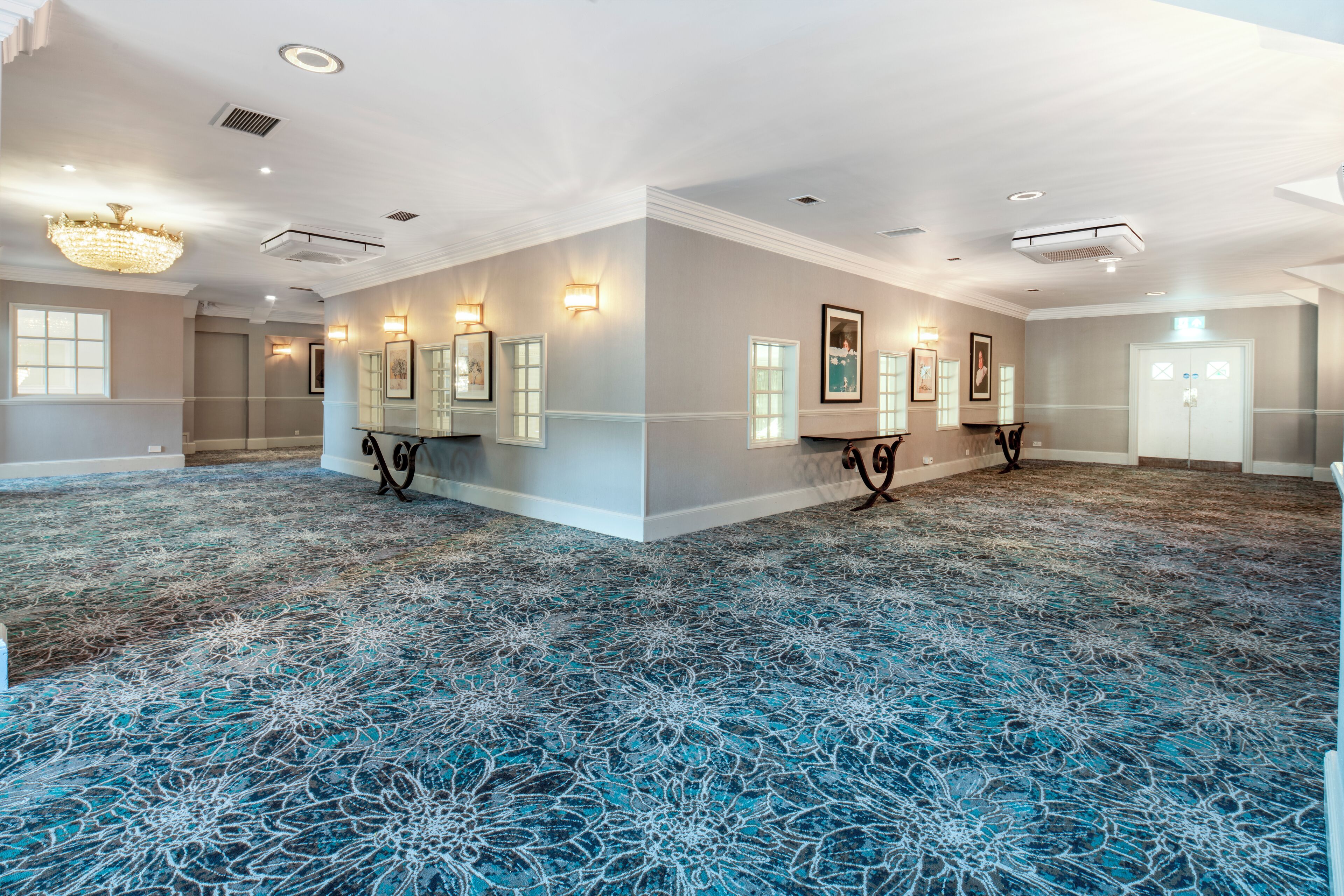 London Chigwell Prince Regent Hotel, BW Signature Collection