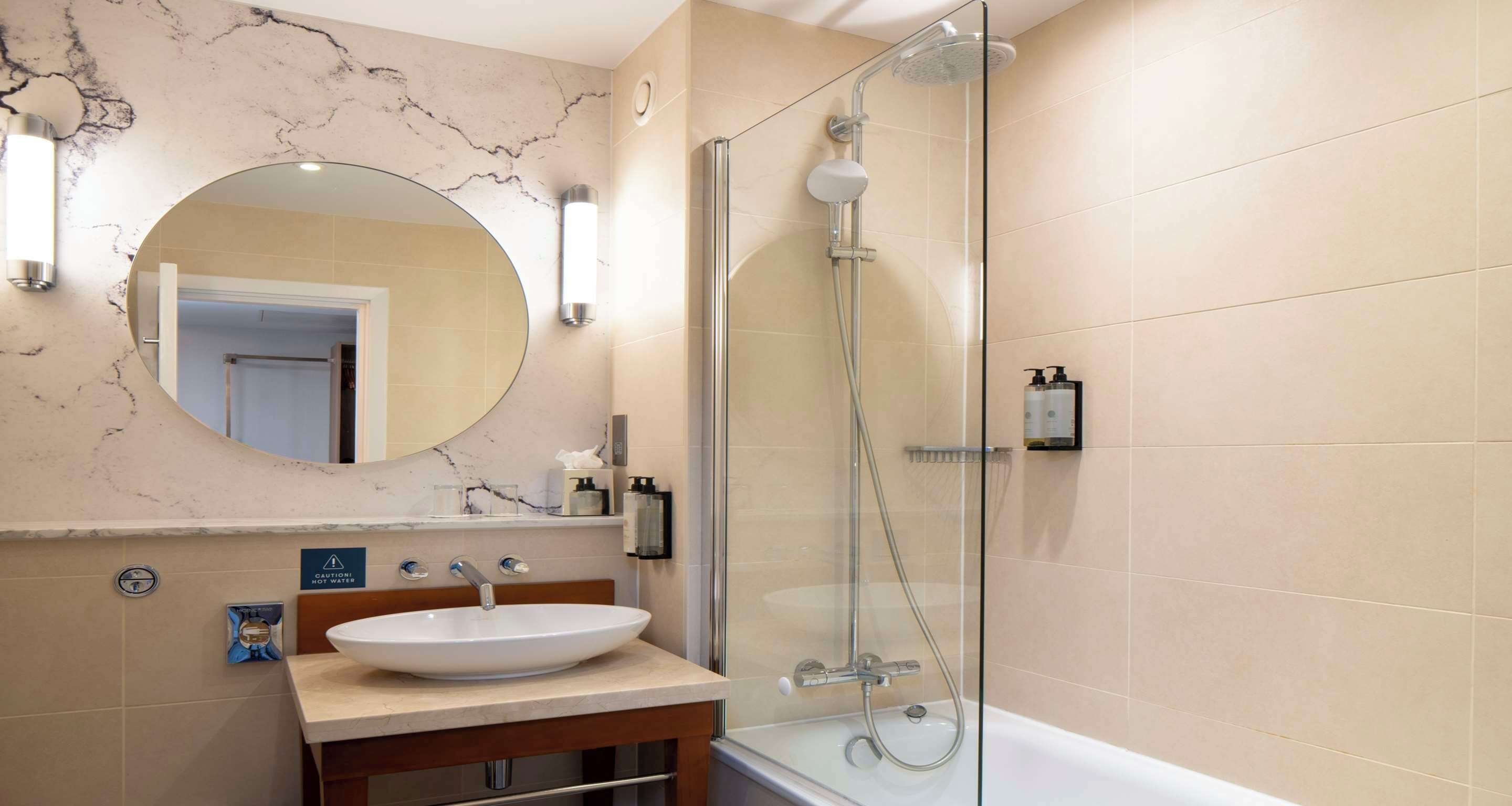 London Chigwell Prince Regent Hotel, BW Signature Collection