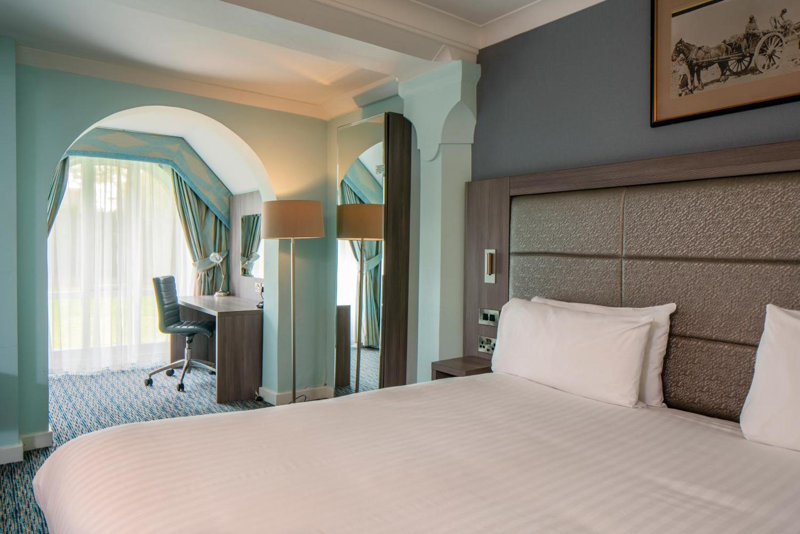 London Chigwell Prince Regent Hotel, BW Signature Collection