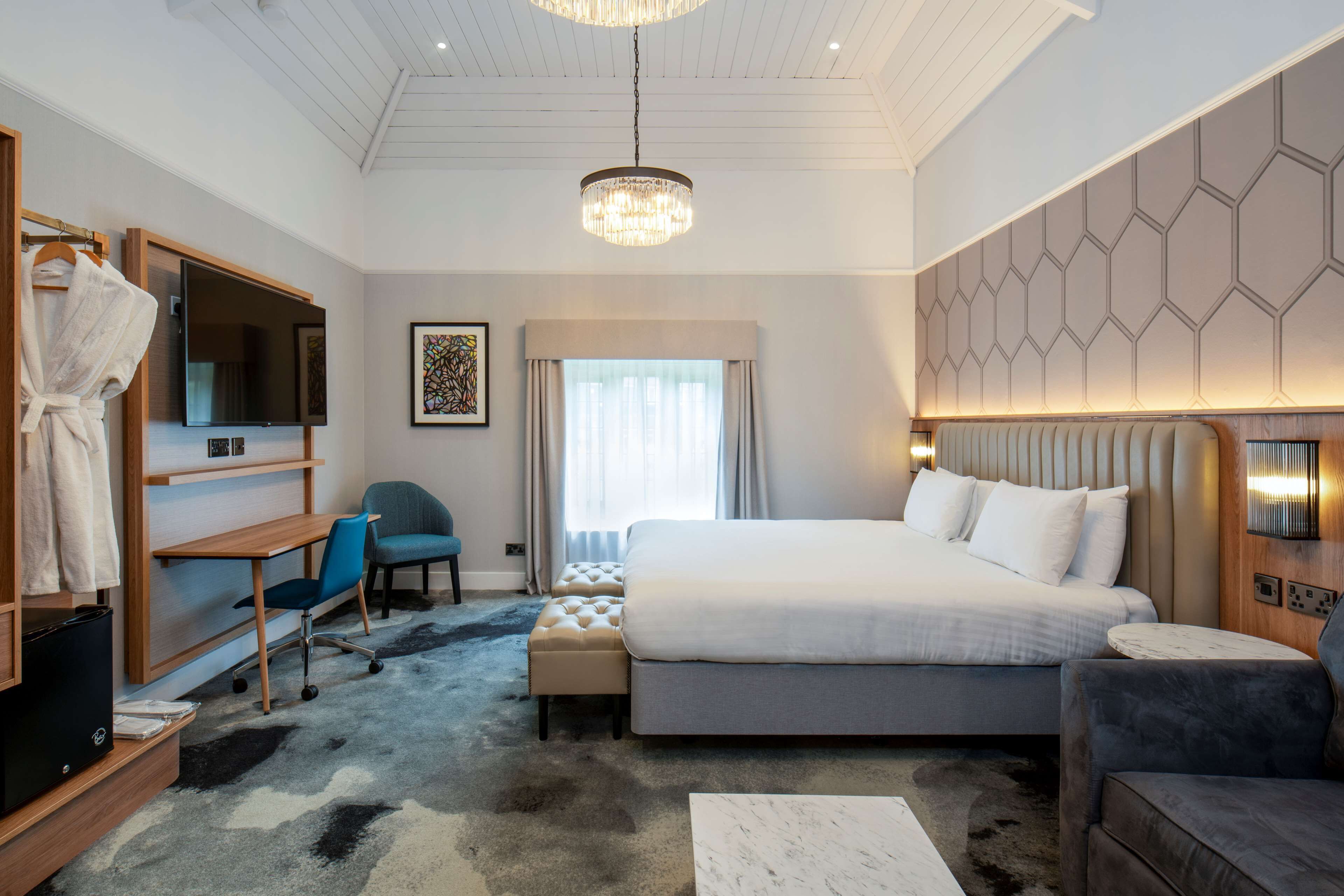 London Chigwell Prince Regent Hotel, BW Signature Collection