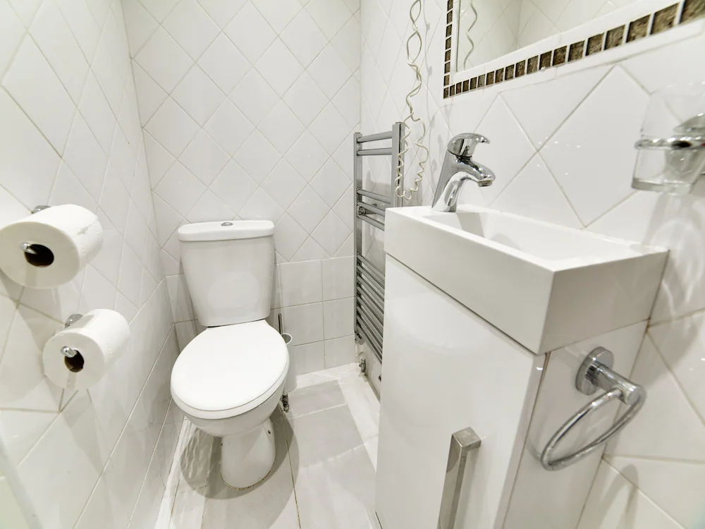 London Lodge by OYO Rooms