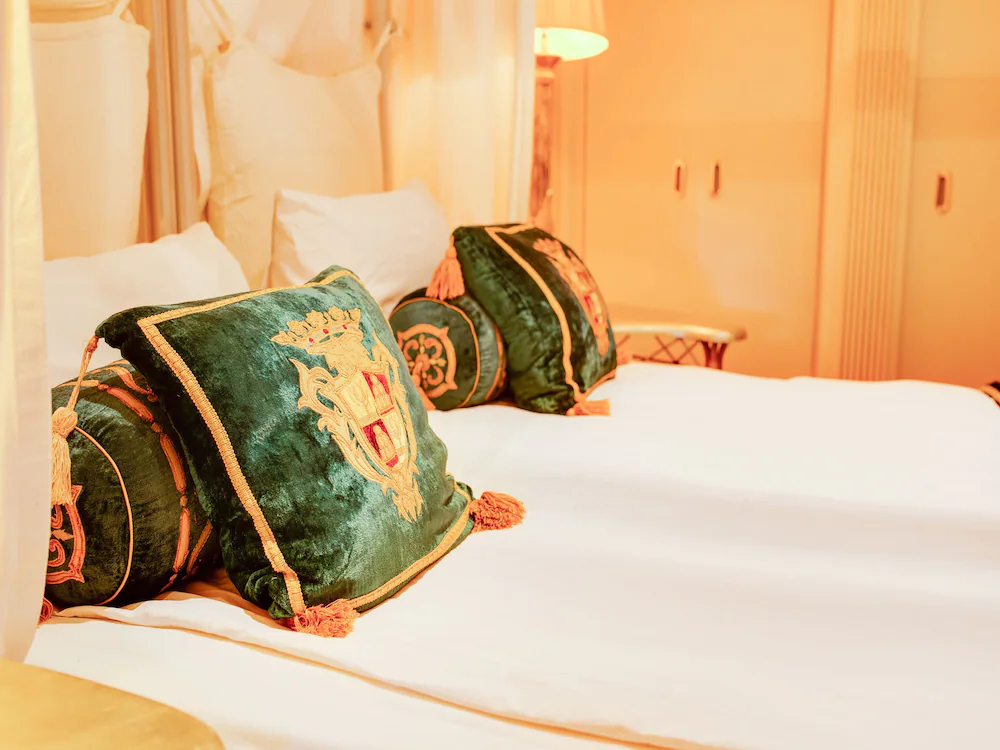 London Lodge by OYO Rooms